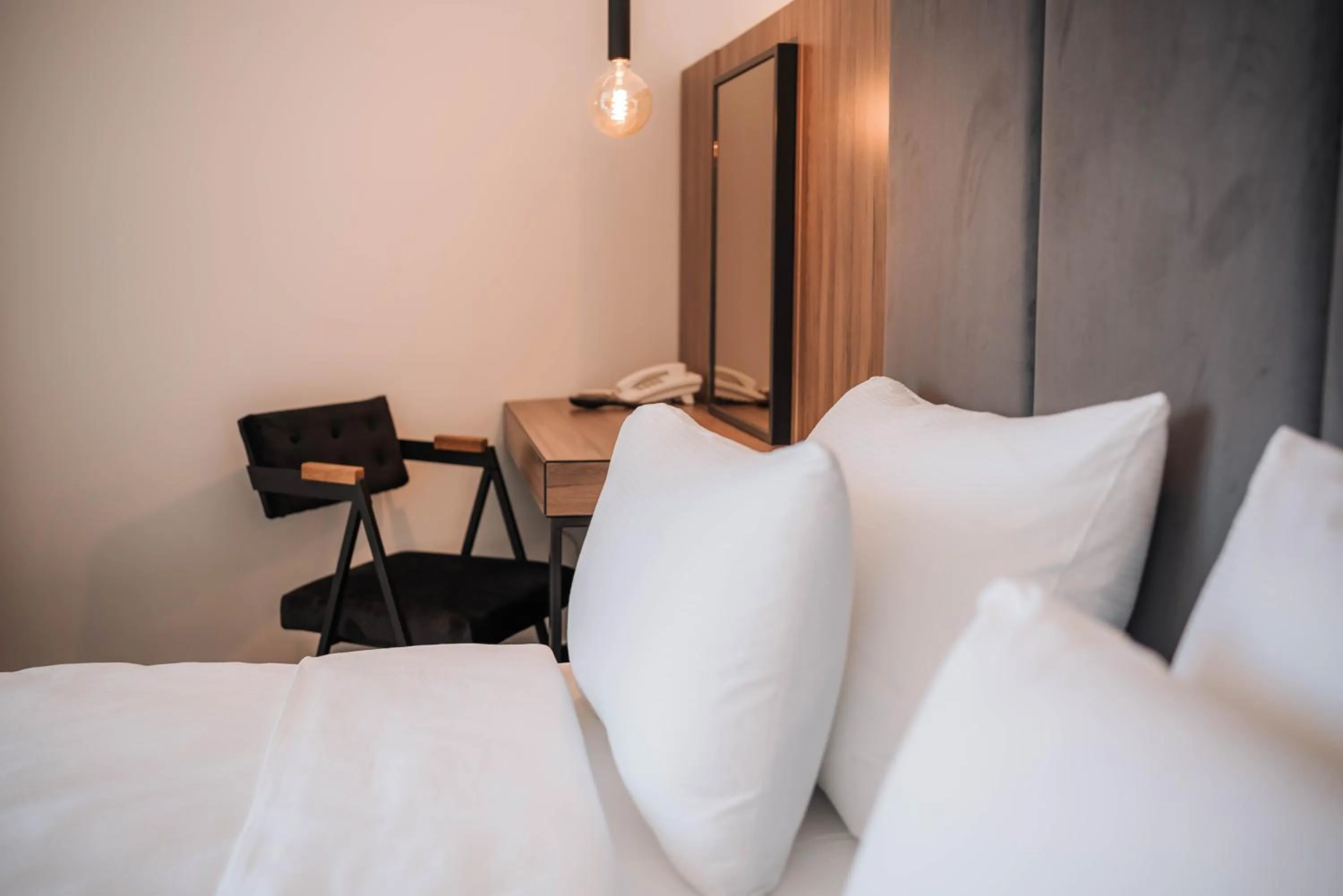 Photo of the whole room, Bed in Hotel Carpe Diem