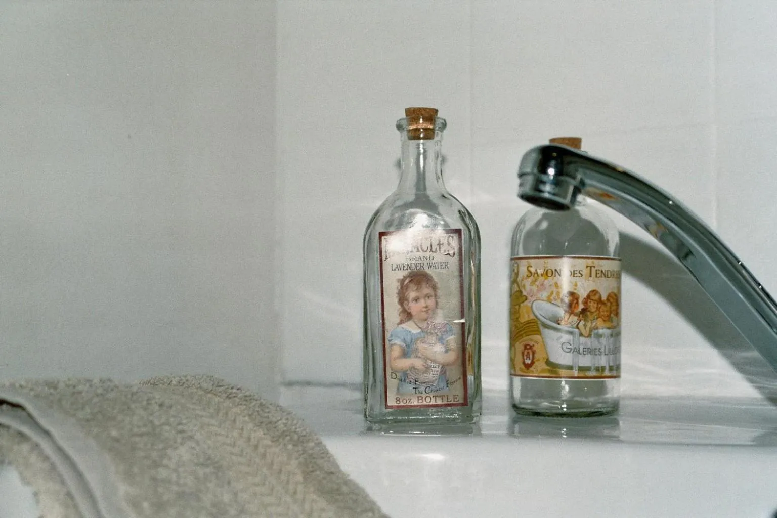 Bathroom in Chambre d'Hôtes - l'Ephémère