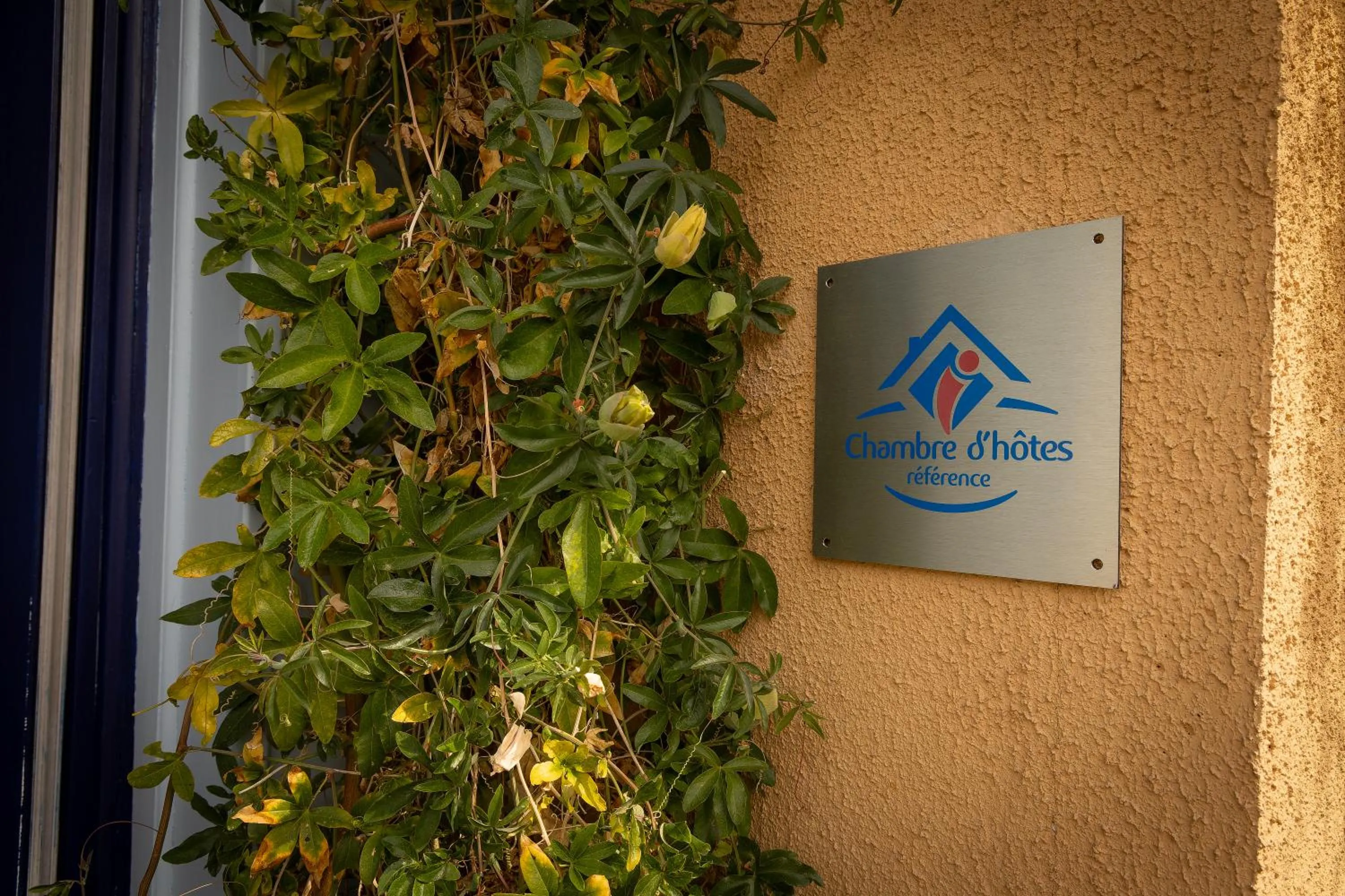 Logo/Certificate/Sign in Chambre d'Hôtes - l'Ephémère