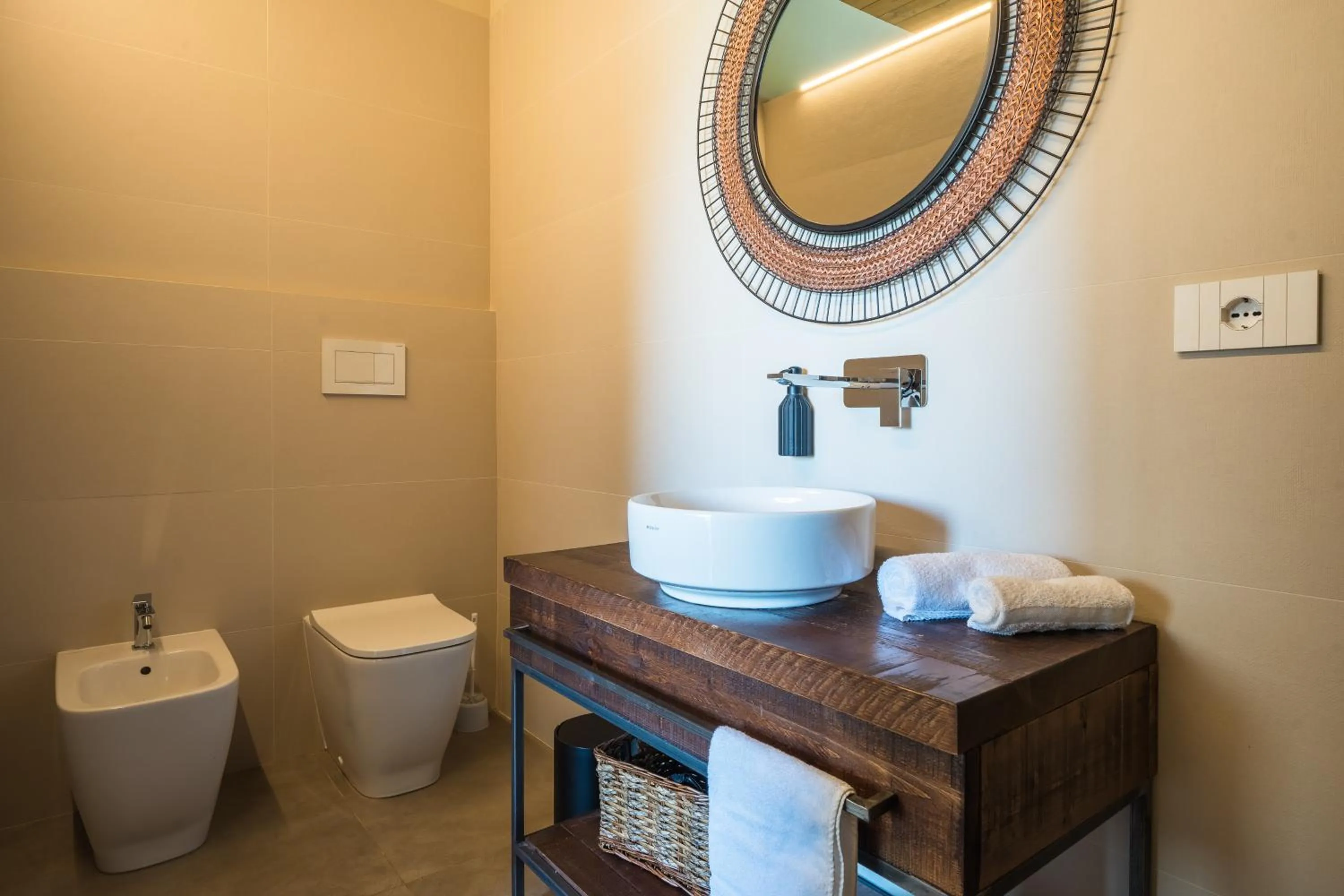 Toilet in Hang Loose Cottage Hotel & Resort 4 stelle Gizzeria Calabria