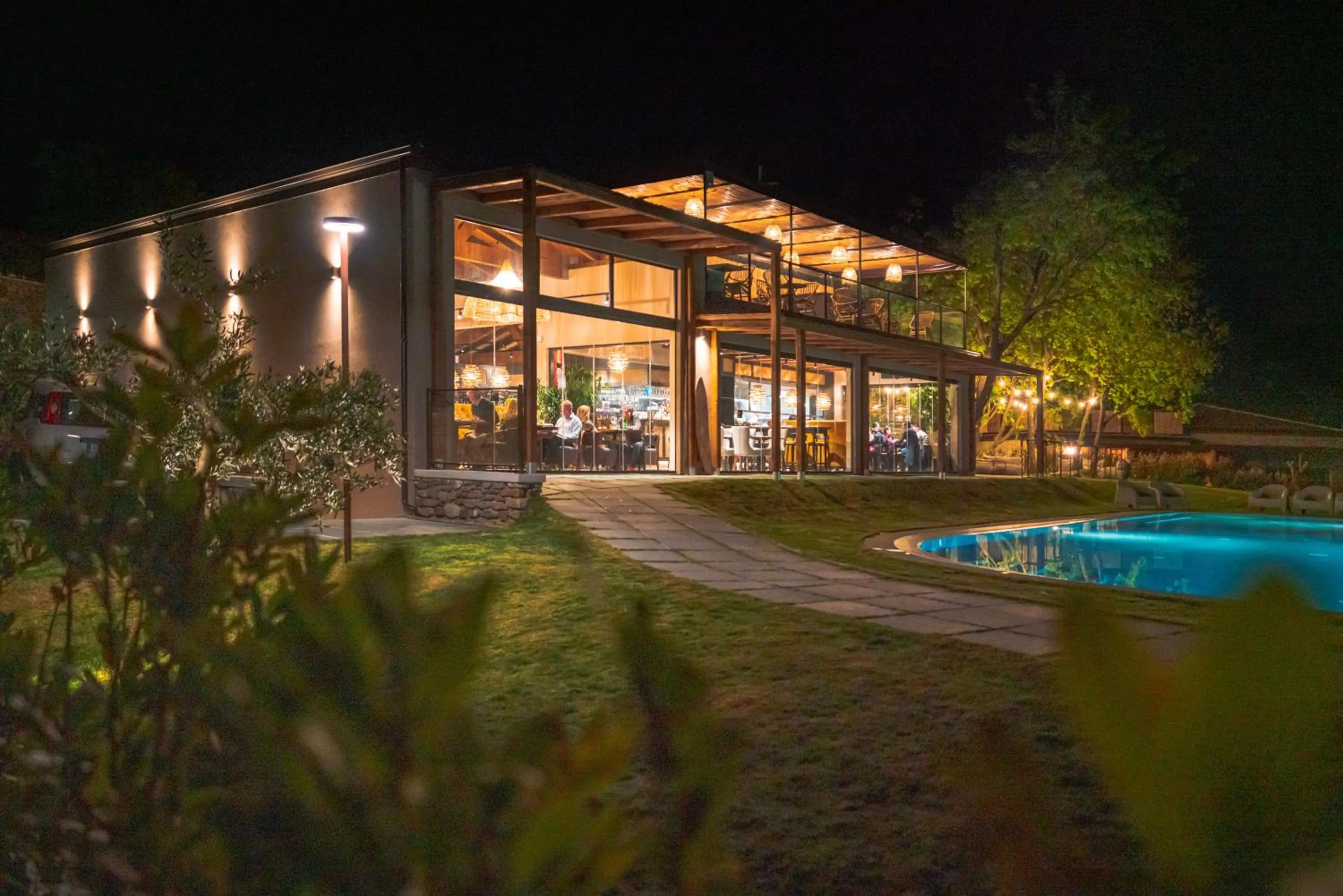 Property building in Hang Loose Cottage Hotel & Resort 4 stelle Gizzeria Calabria