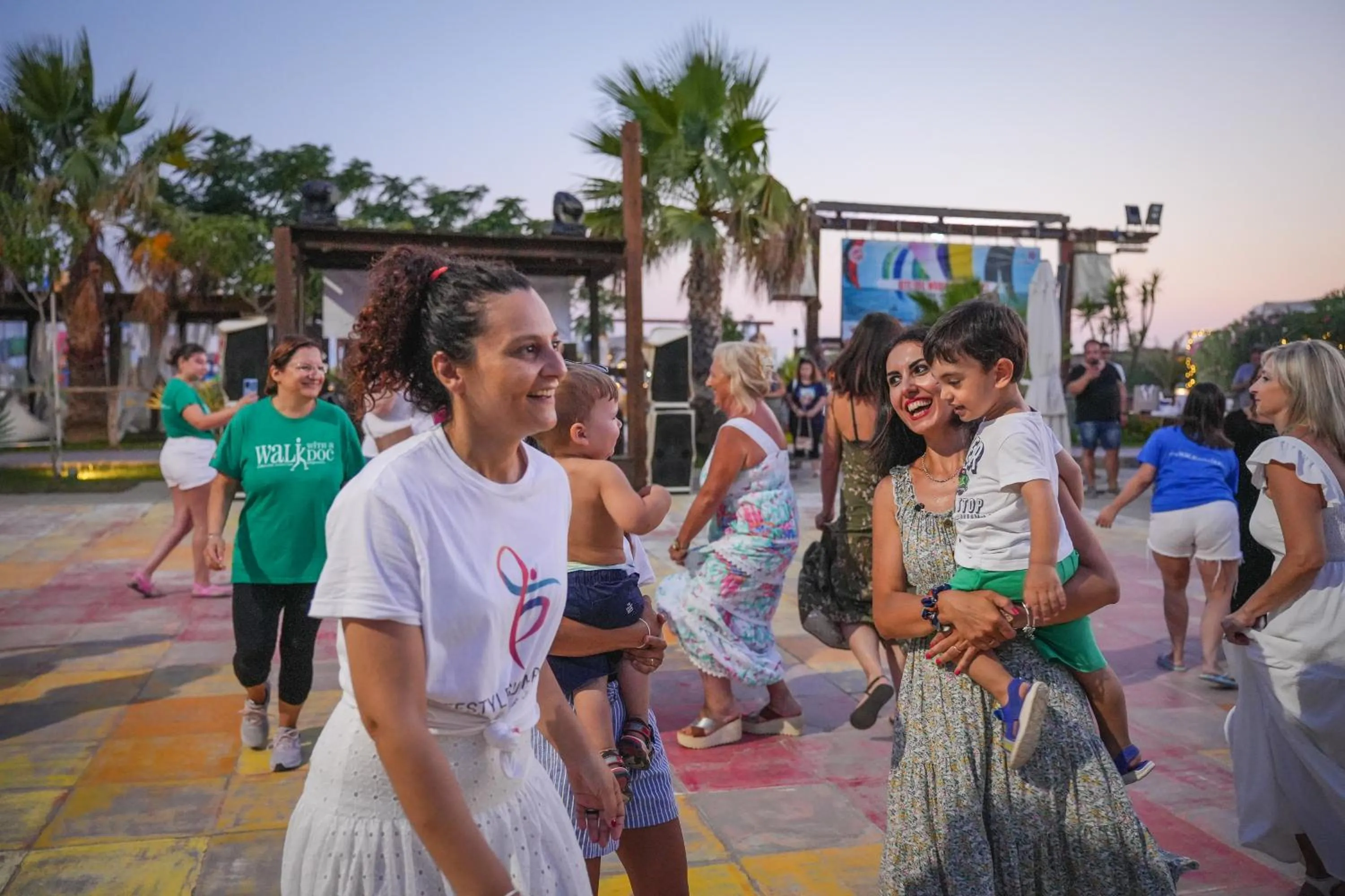 children in Hang Loose Cottage Hotel & Resort 4 stelle Gizzeria Calabria