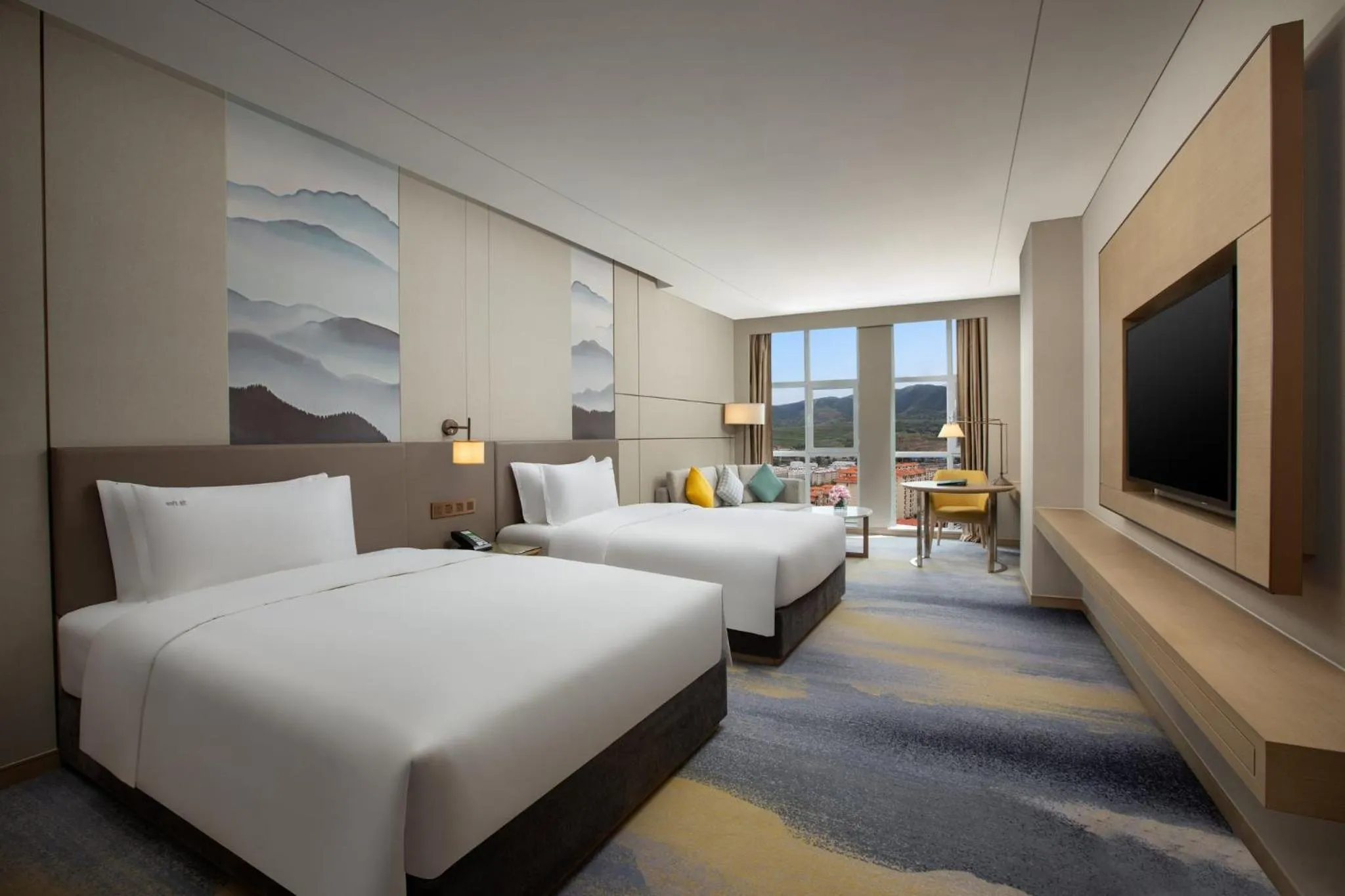 Photo of the whole room, Bed in Holiday Inn Xining Datong by IHG