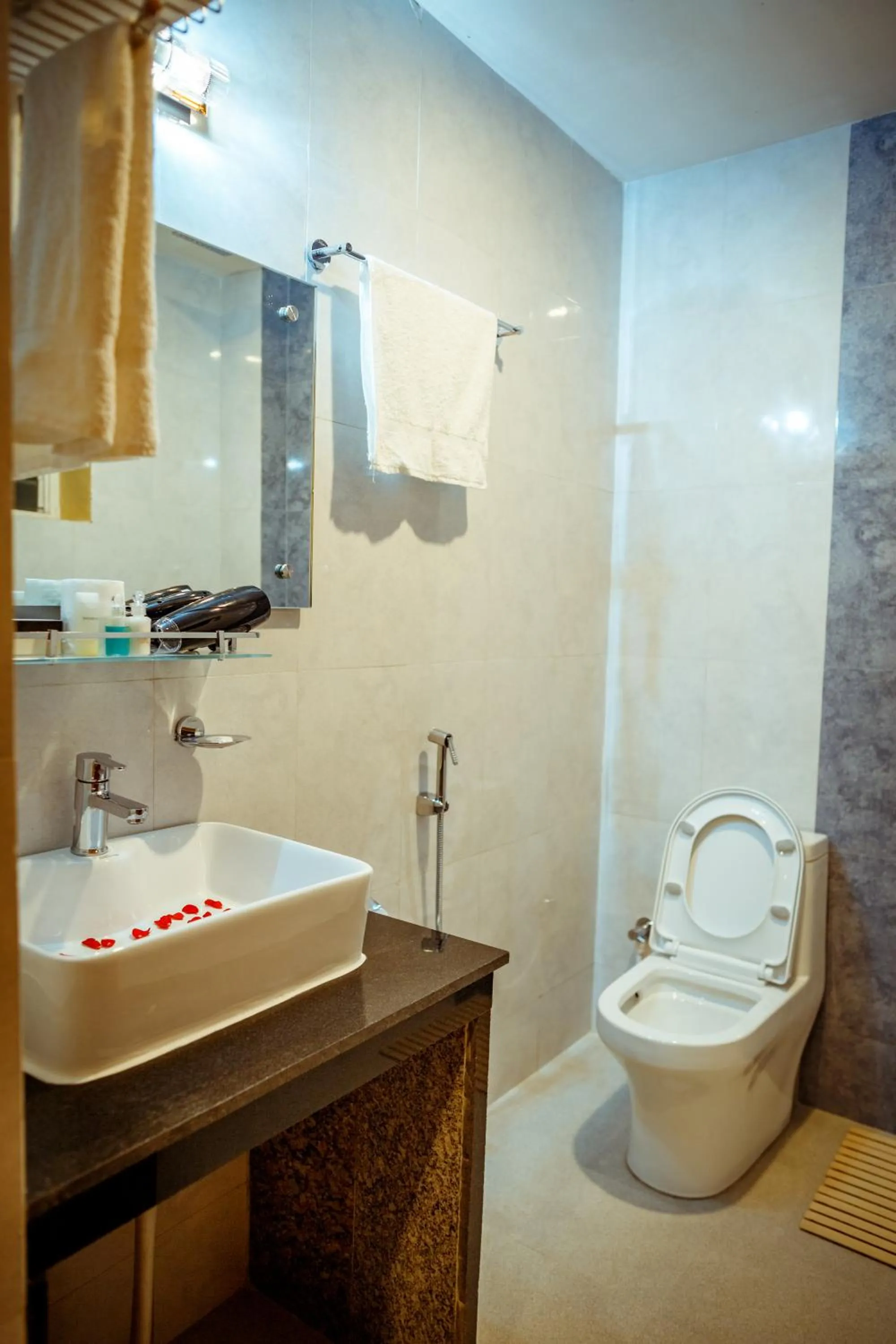 Bathroom in Paradise Boutique Hotel