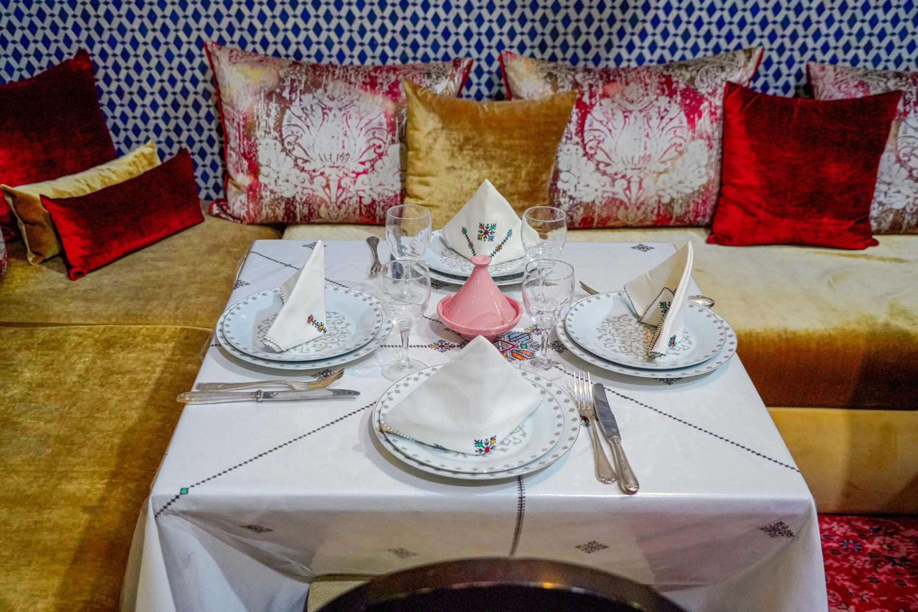 Restaurant/places to eat in Riad Hadia Fes - Prestige Stay