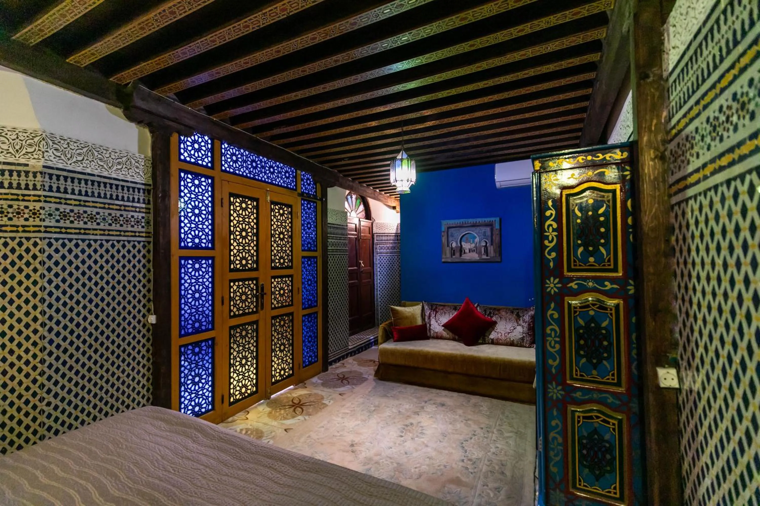 Bed in Riad Hadia Fes - Prestige Stay