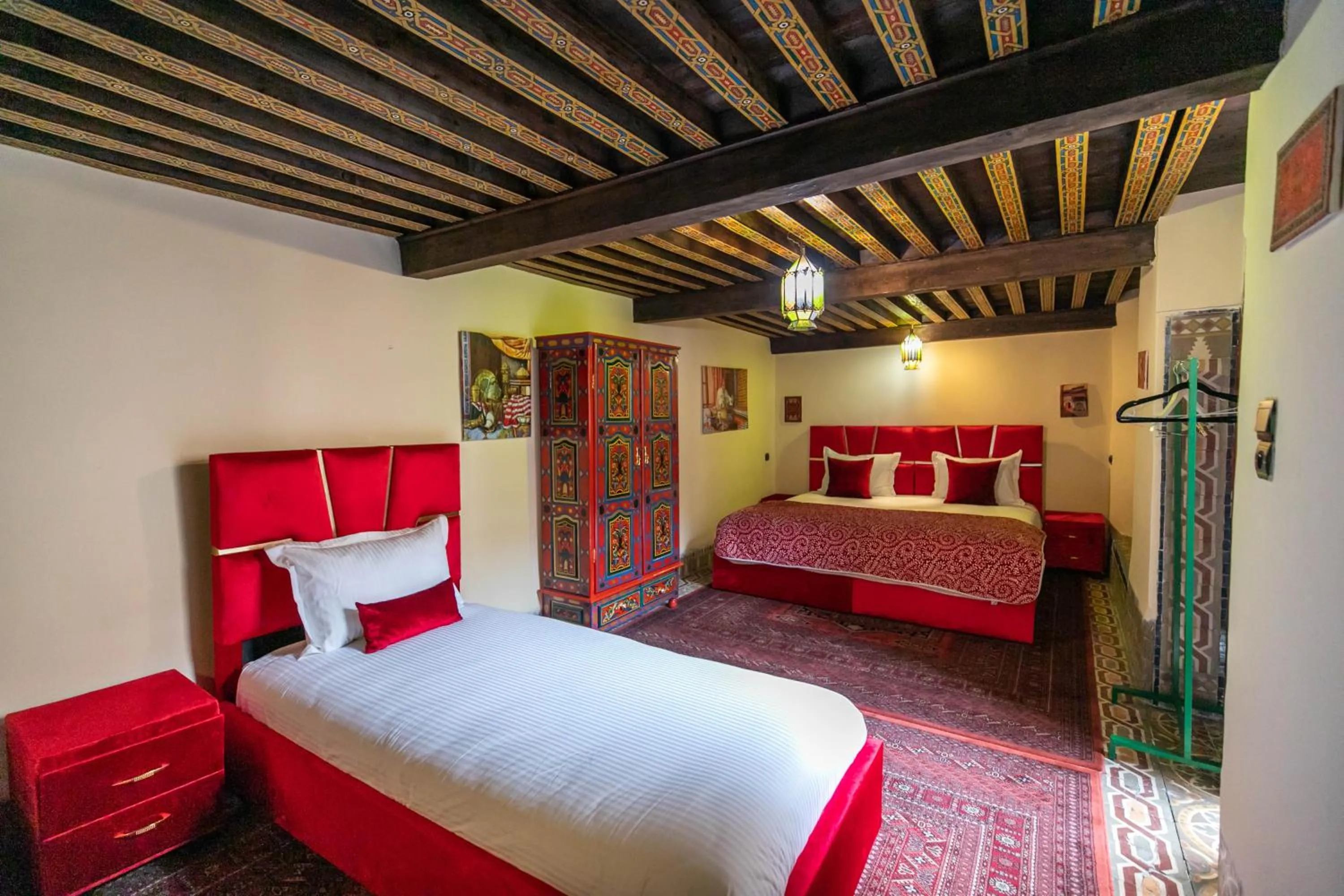 Bed in Riad Hadia Fes - Prestige Stay