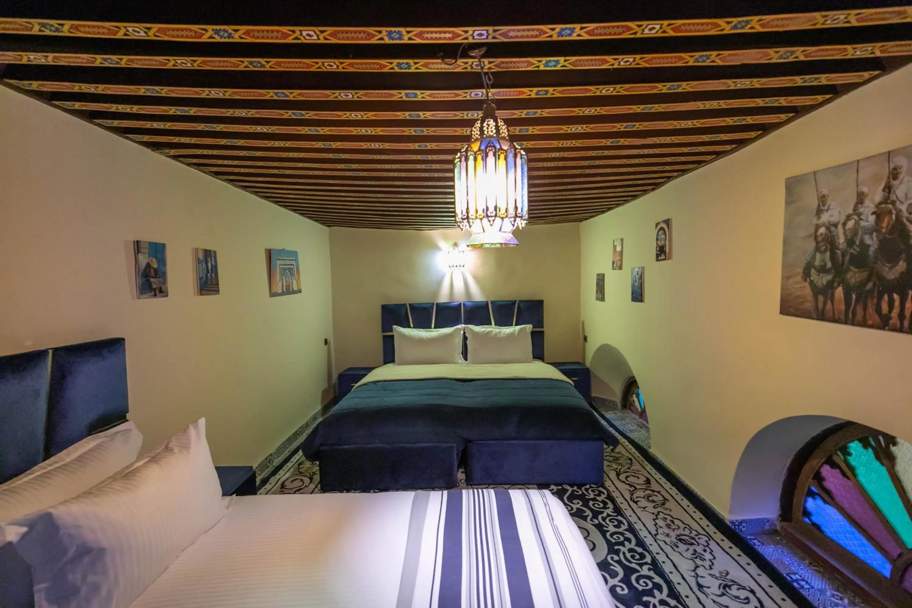 Bed in Riad Hadia Fes - Prestige Stay