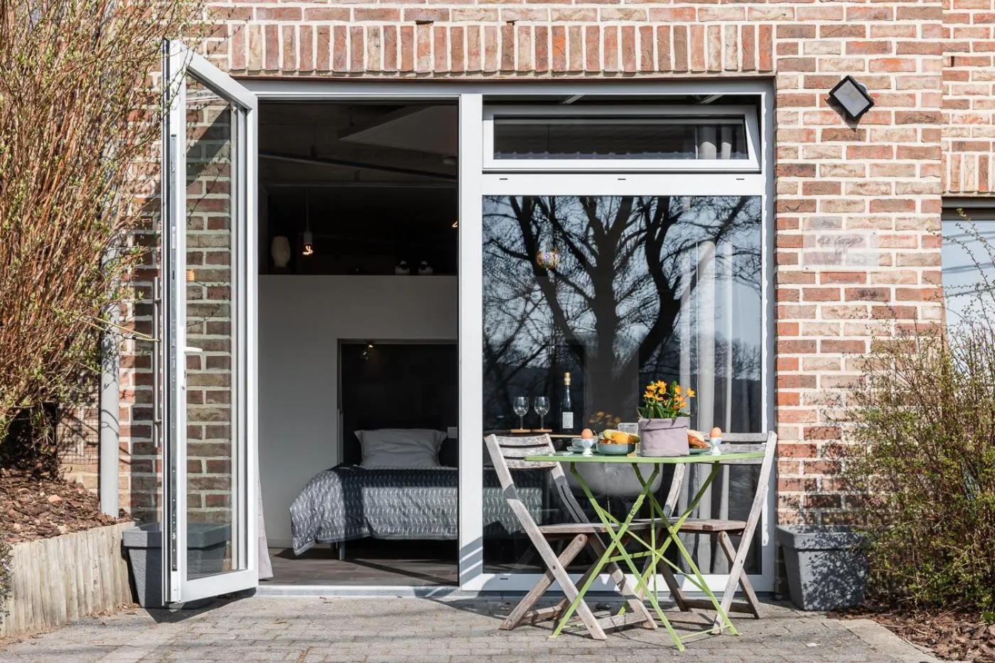 Patio in Le Garage