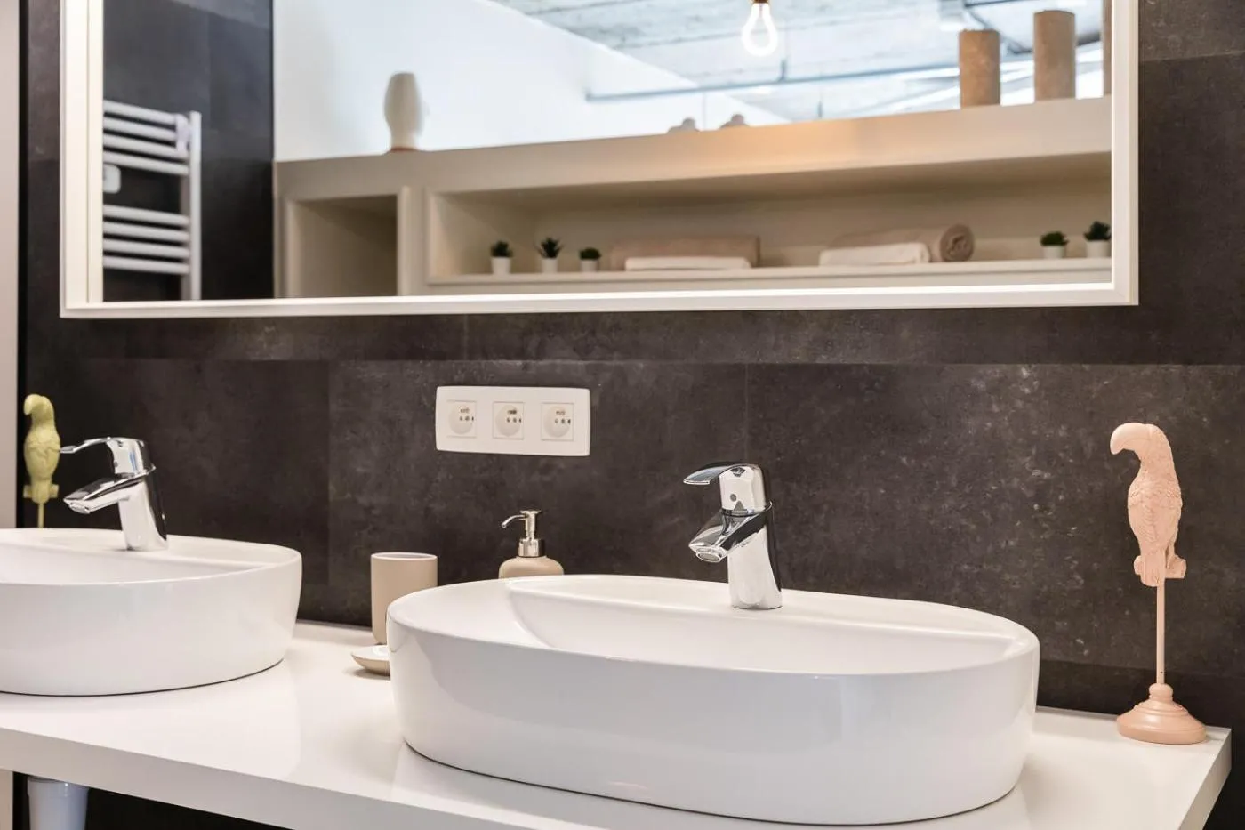 Bathroom in Le Garage