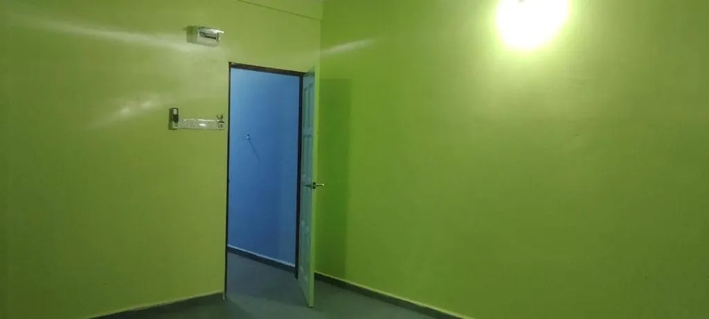 Facade/entrance in OYO 90471 Hotel Tepoh