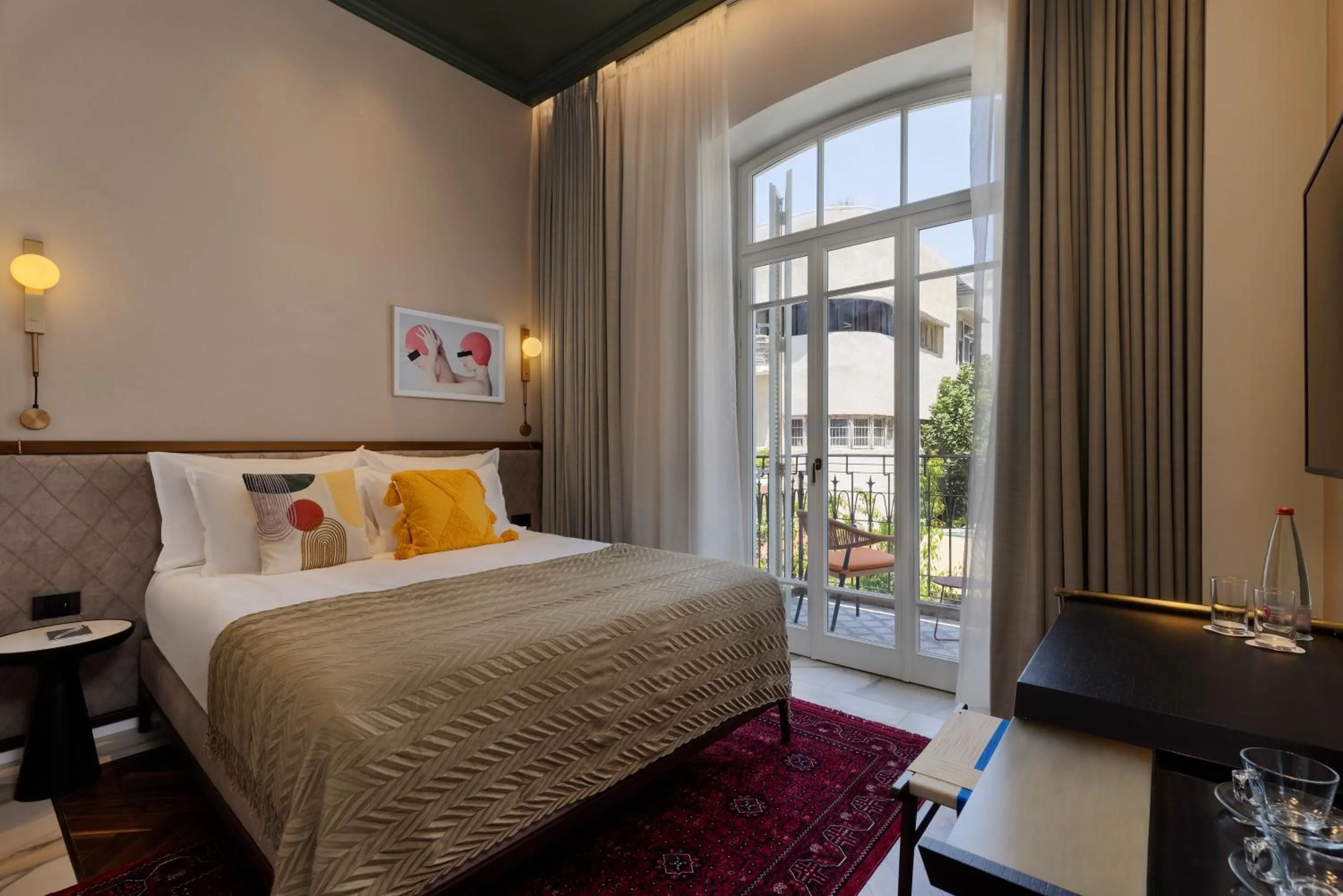 Bed in Alberto by Isrotel Design