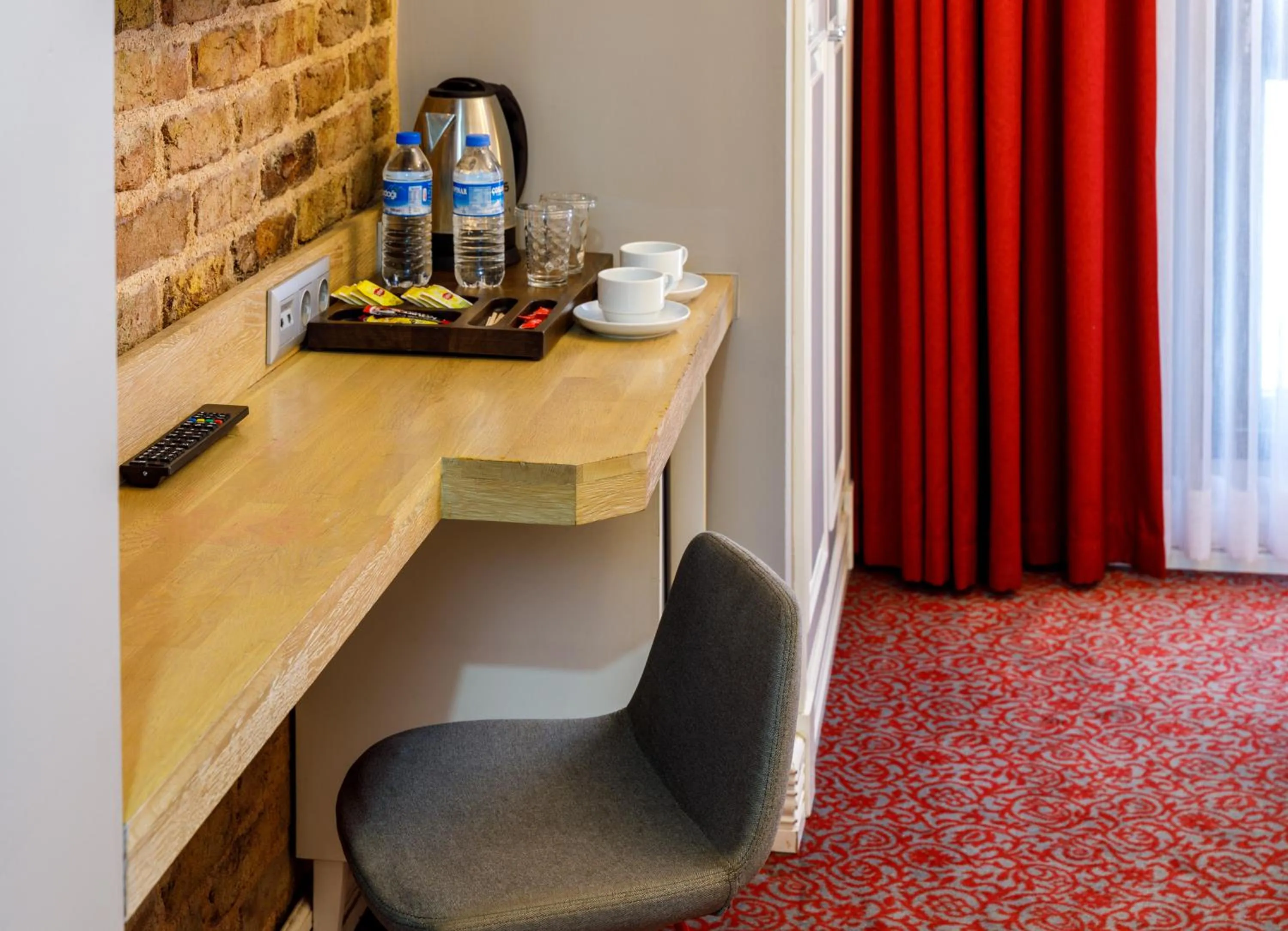 Seating area in La Porte de Taksim