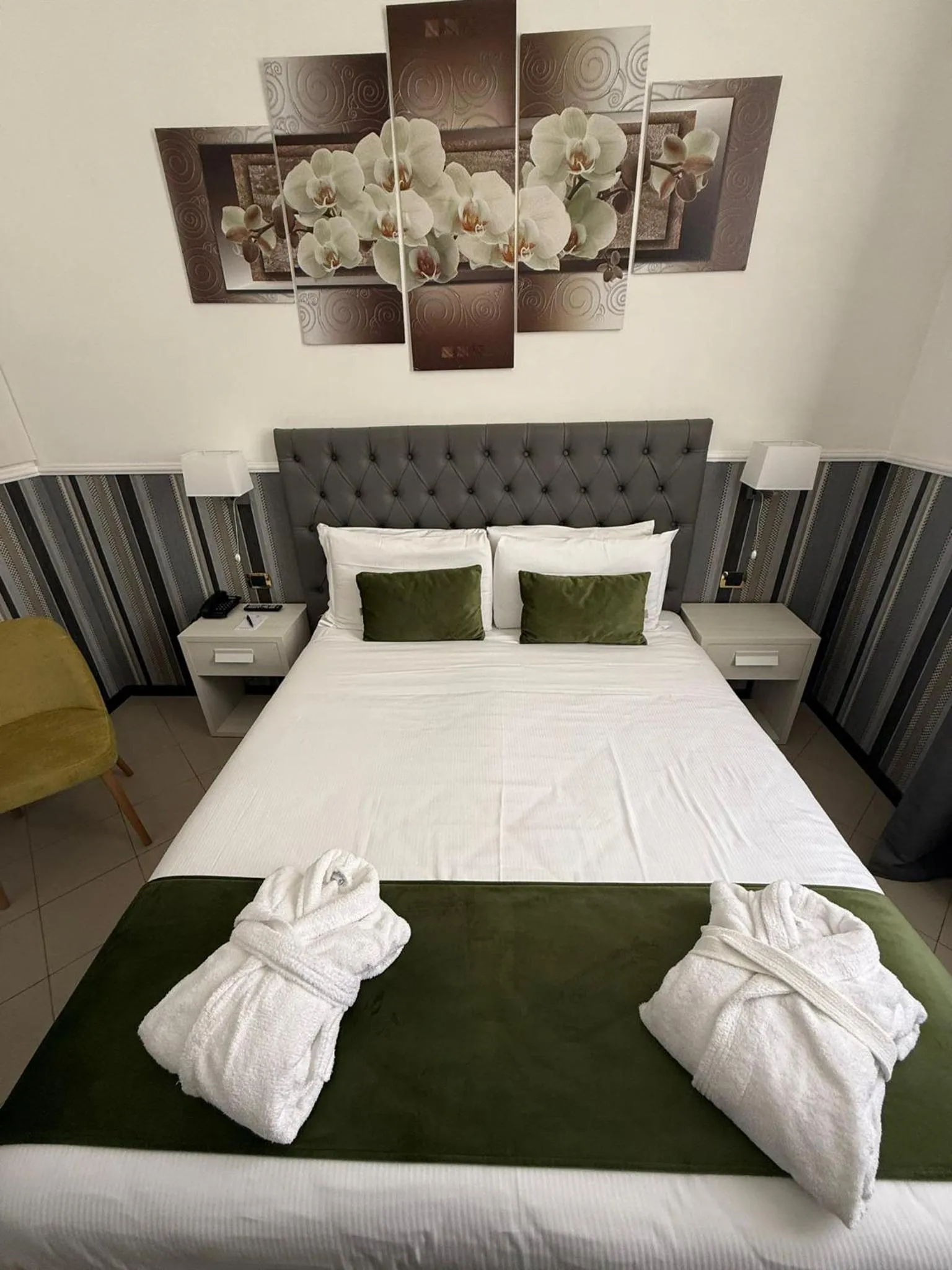 Bed in Hotel Ottaviano Augusto