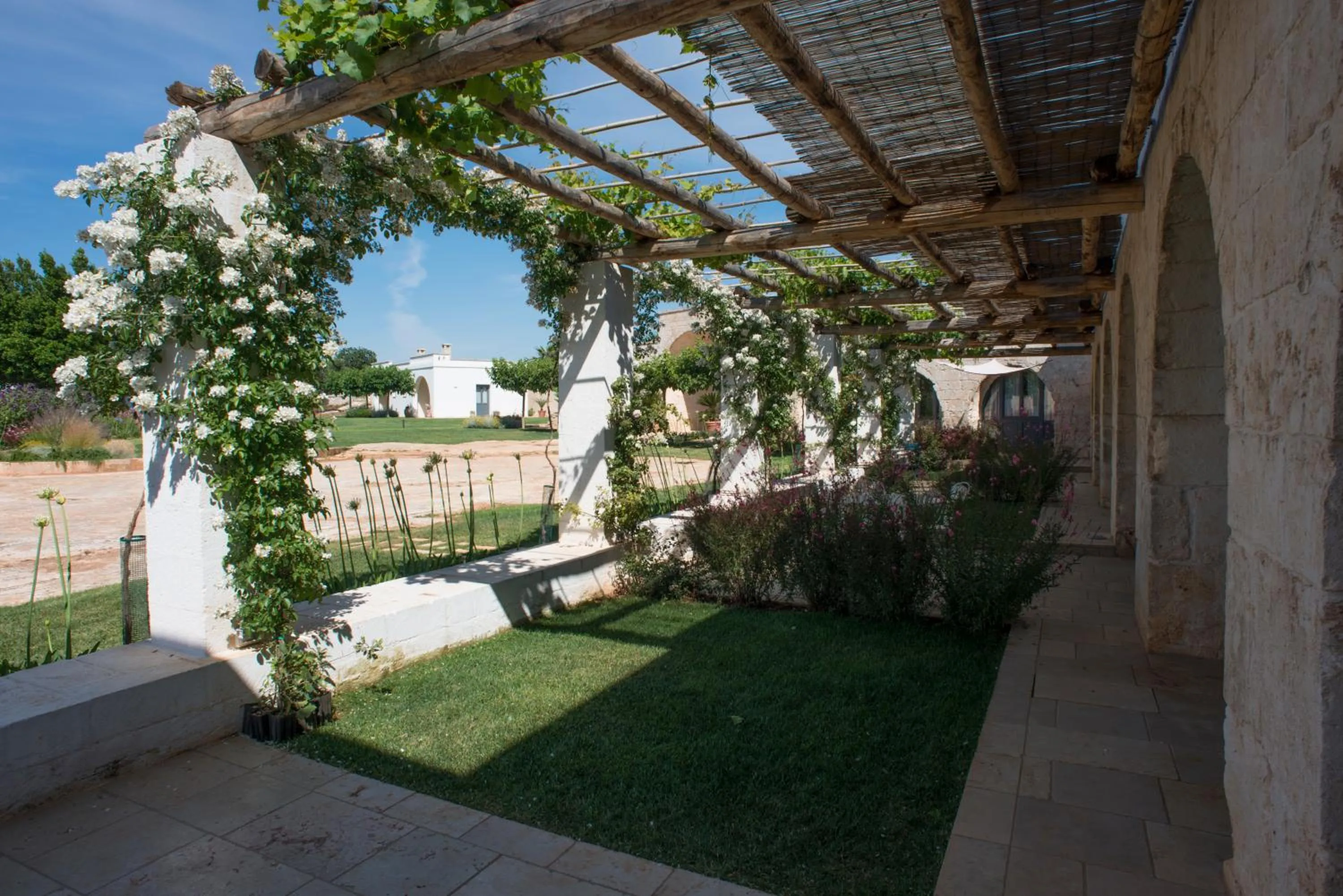 Inner courtyard view in Masseria Santo Scalone
