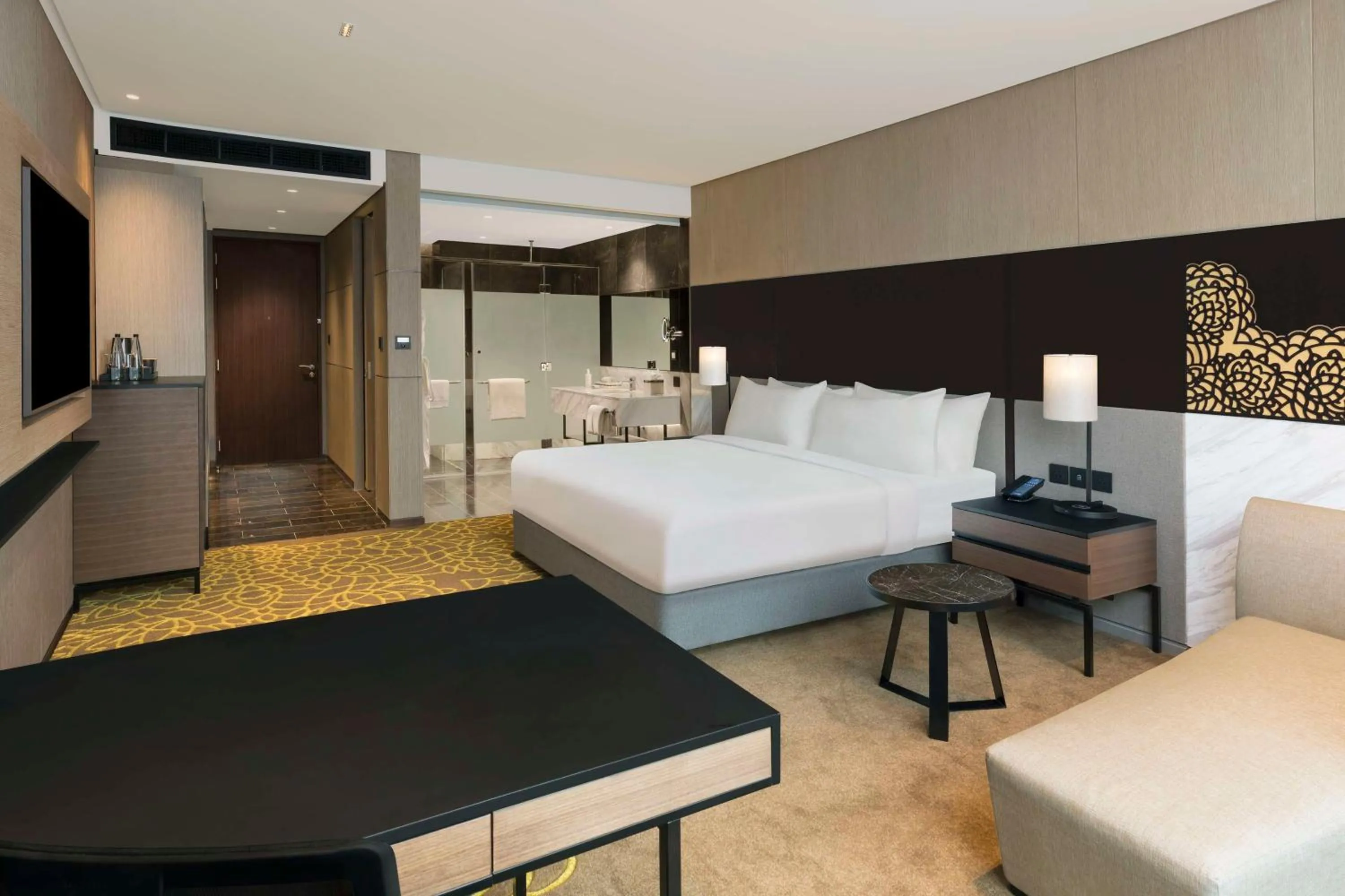 Bed in Hilton Bengaluru Embassy Manyata Business Park