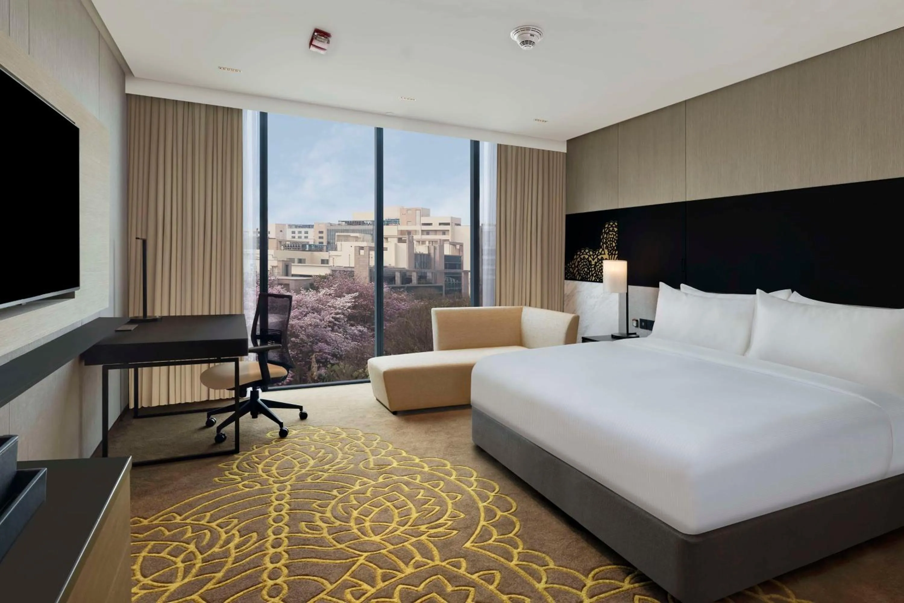 Bed in Hilton Bengaluru Embassy Manyata Business Park