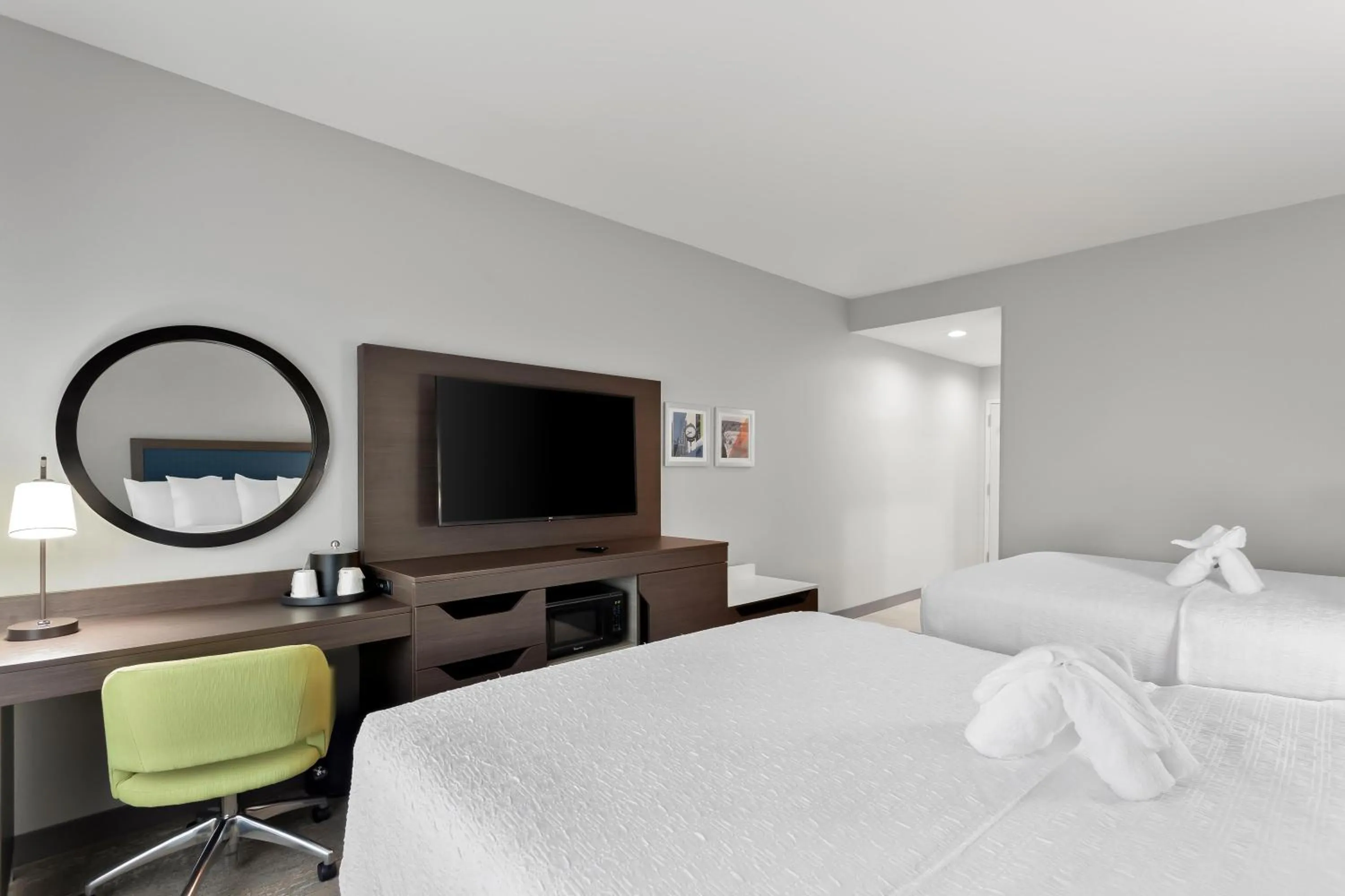 Bedroom, Bed in Hampton Inn By Hilton Huntley Chicago