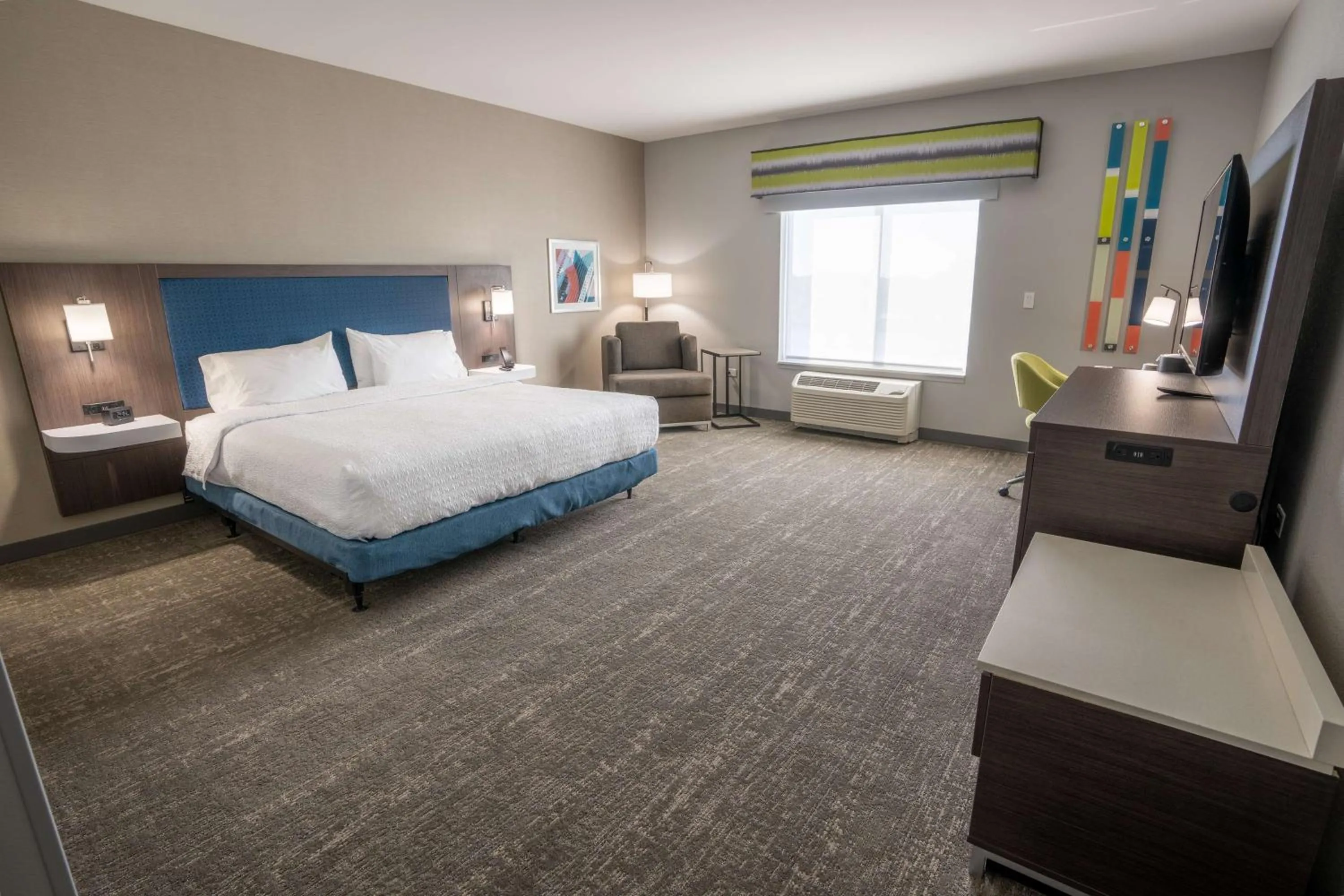 Bedroom, Bed in Hampton Inn By Hilton Huntley Chicago