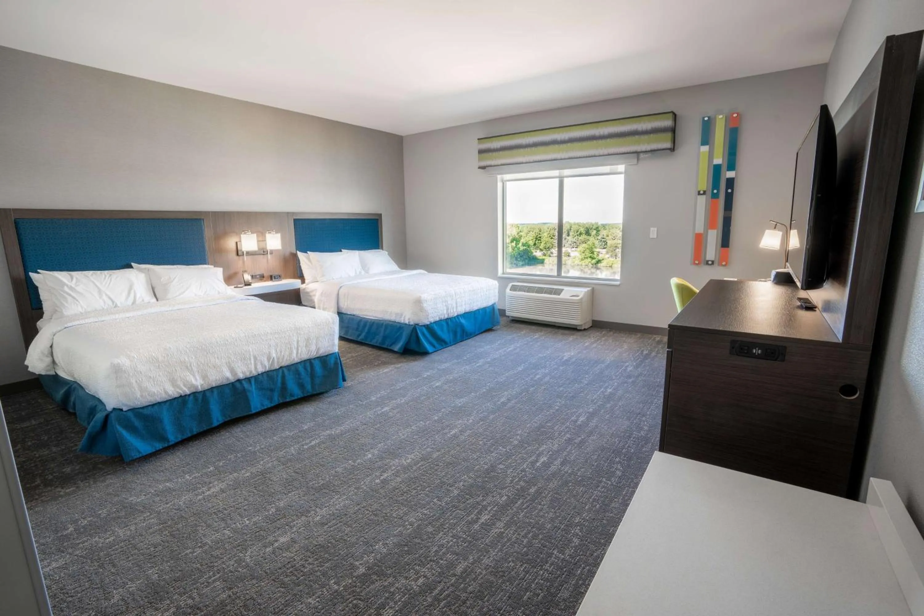 Bed in Hampton Inn By Hilton Huntley Chicago