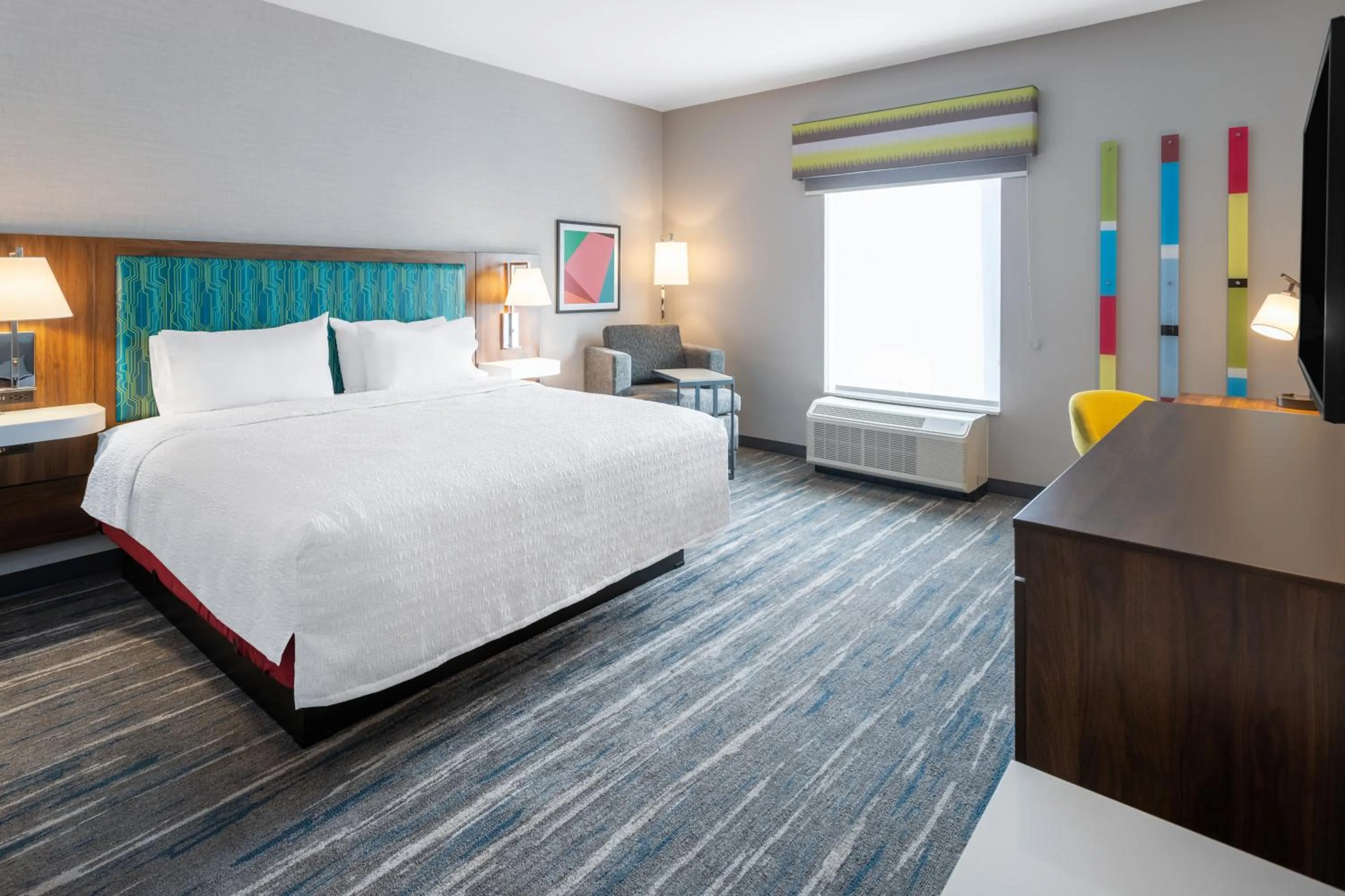 Photo of the whole room, Bed in Hampton Inn Monticello, Ny