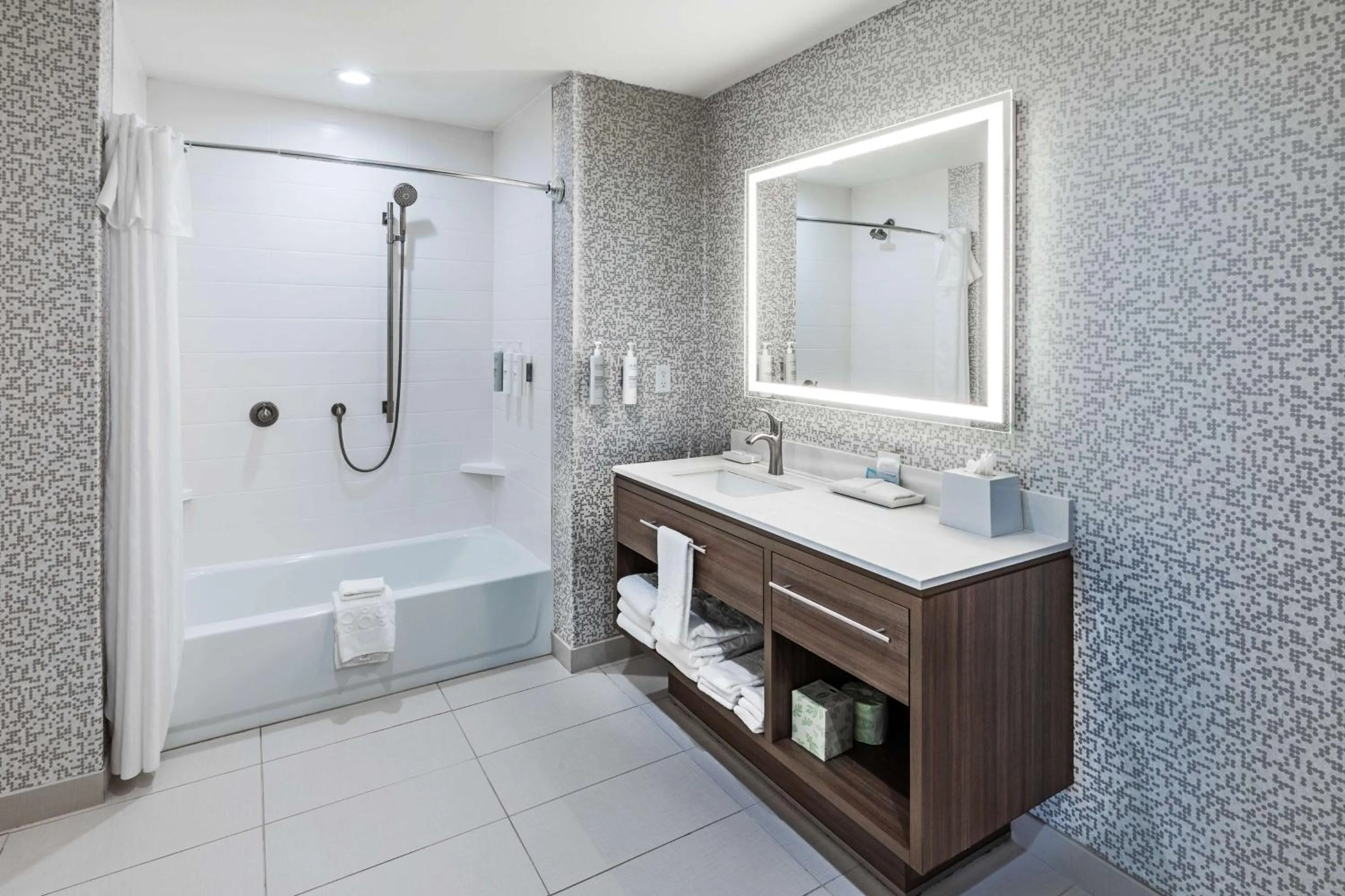 Bathroom in Home2 Suites By Hilton Weatherford