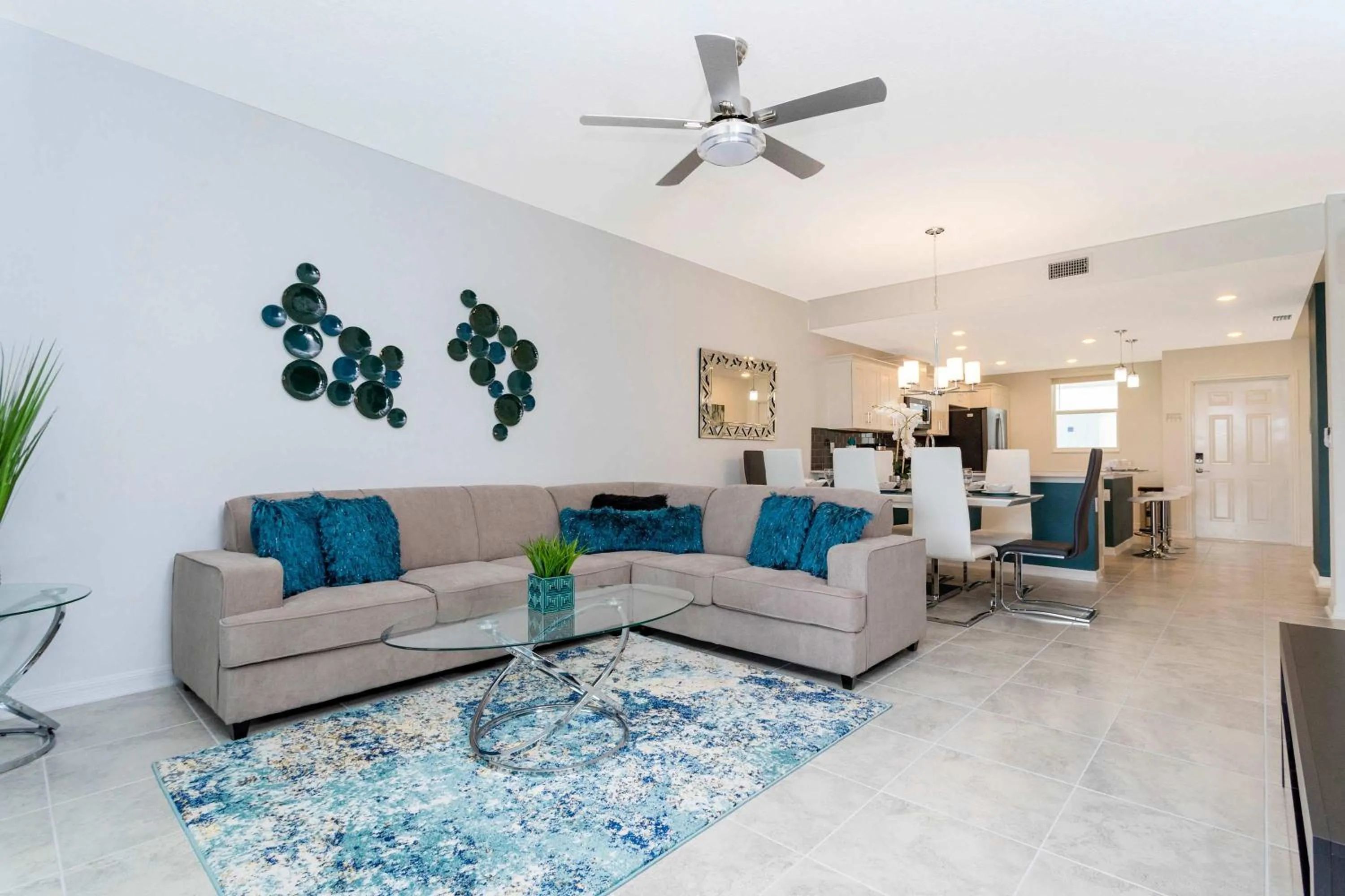 Gorgeous 2 Bedroom Apartment Close to Disney 305 31911