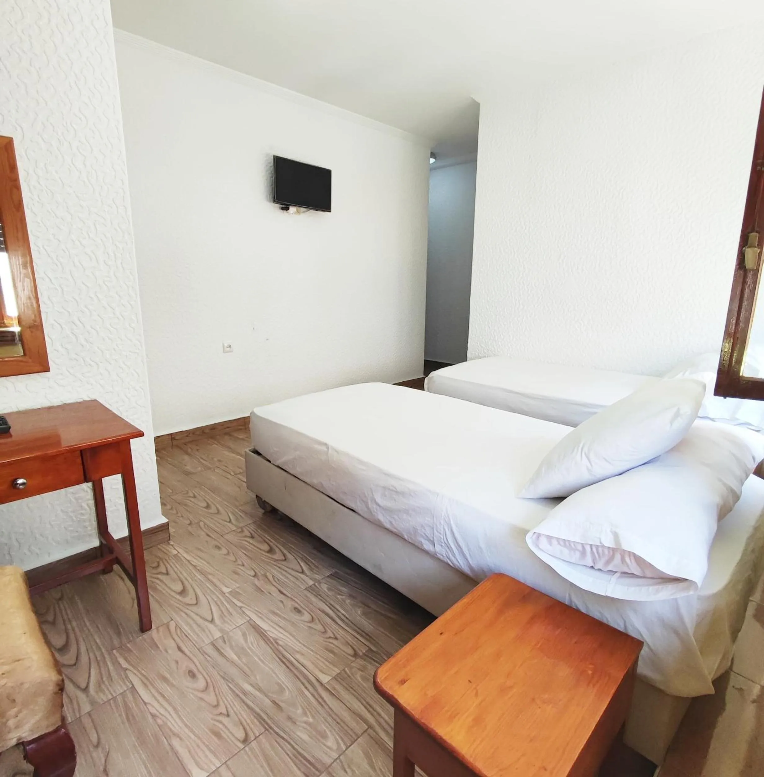 Bed in Hôtel National