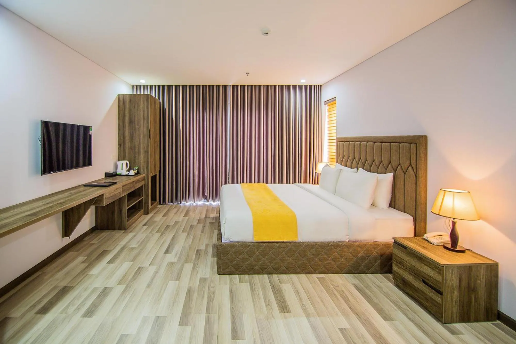 Photo of the whole room, Bed in Sea Light Hotel Da Nang