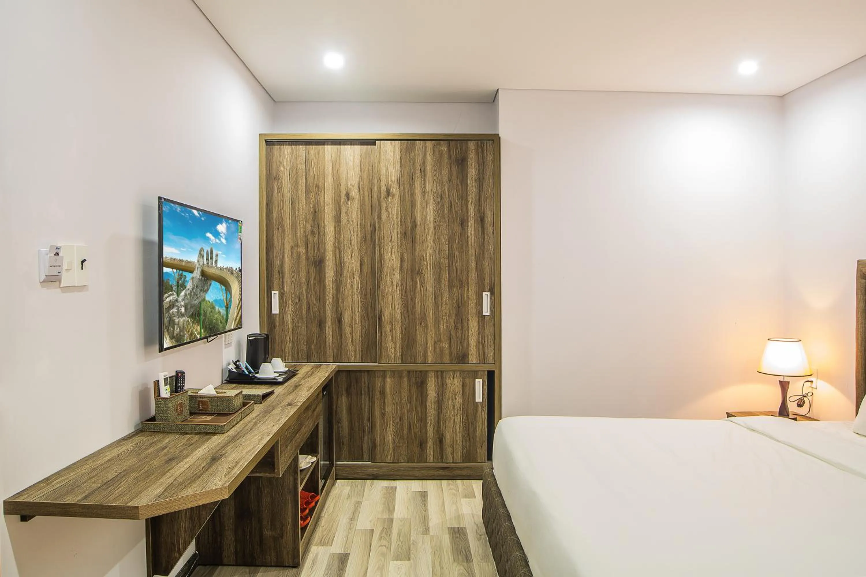 TV and multimedia, Bed in Sea Light Hotel Da Nang
