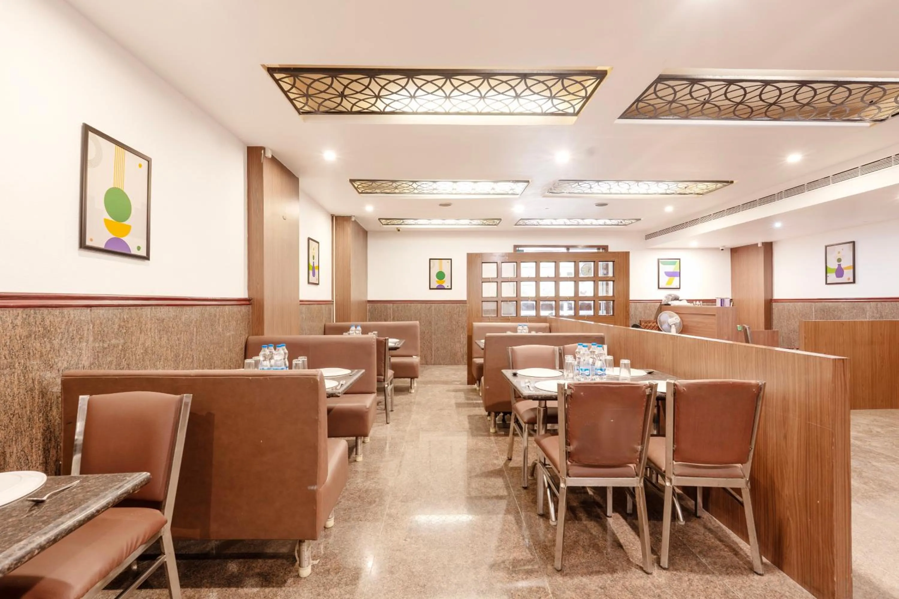 Dining area in Treebo Seasons - Heritage Town Pondicherry