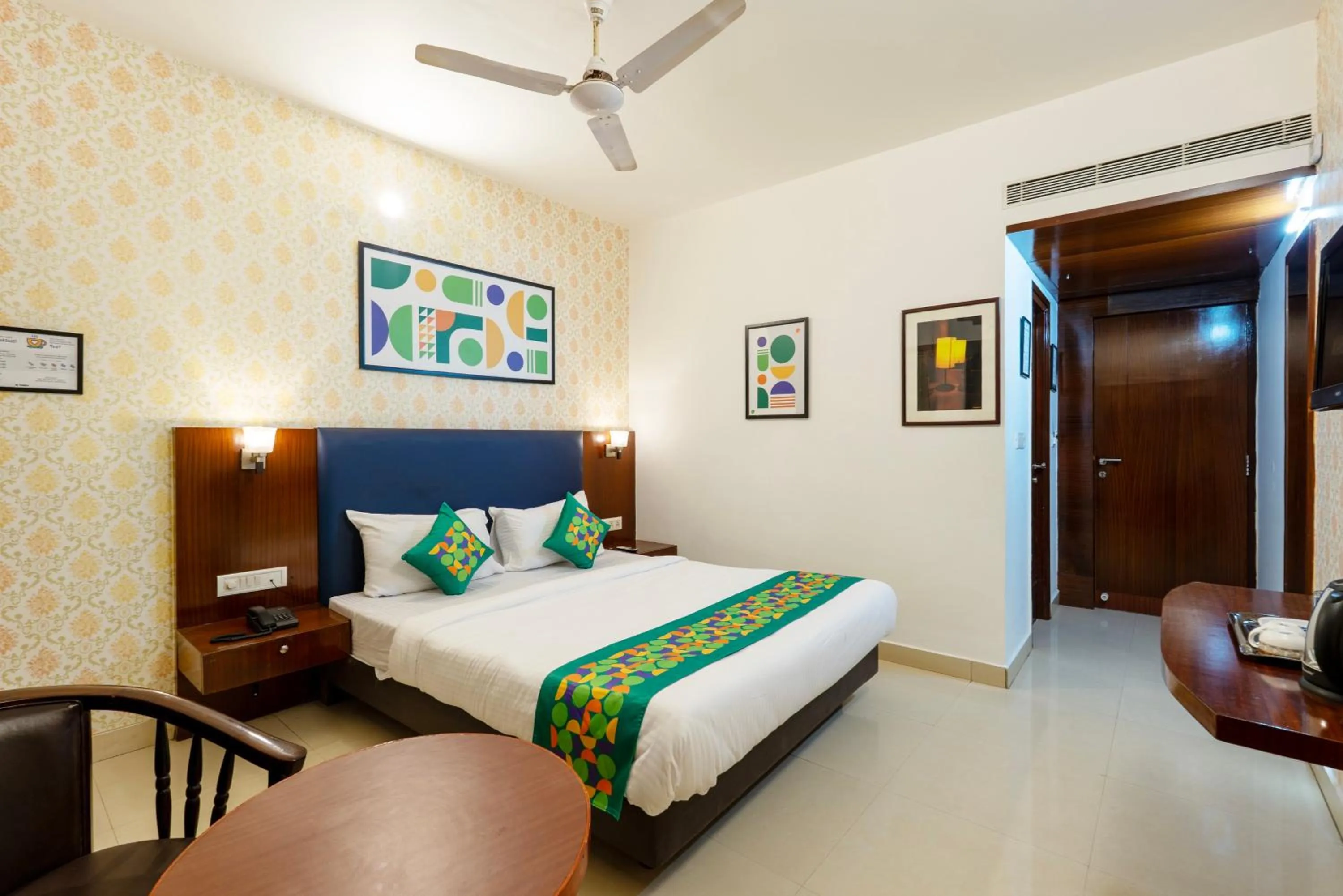 Bedroom, Bed in Treebo Seasons - Heritage Town Pondicherry