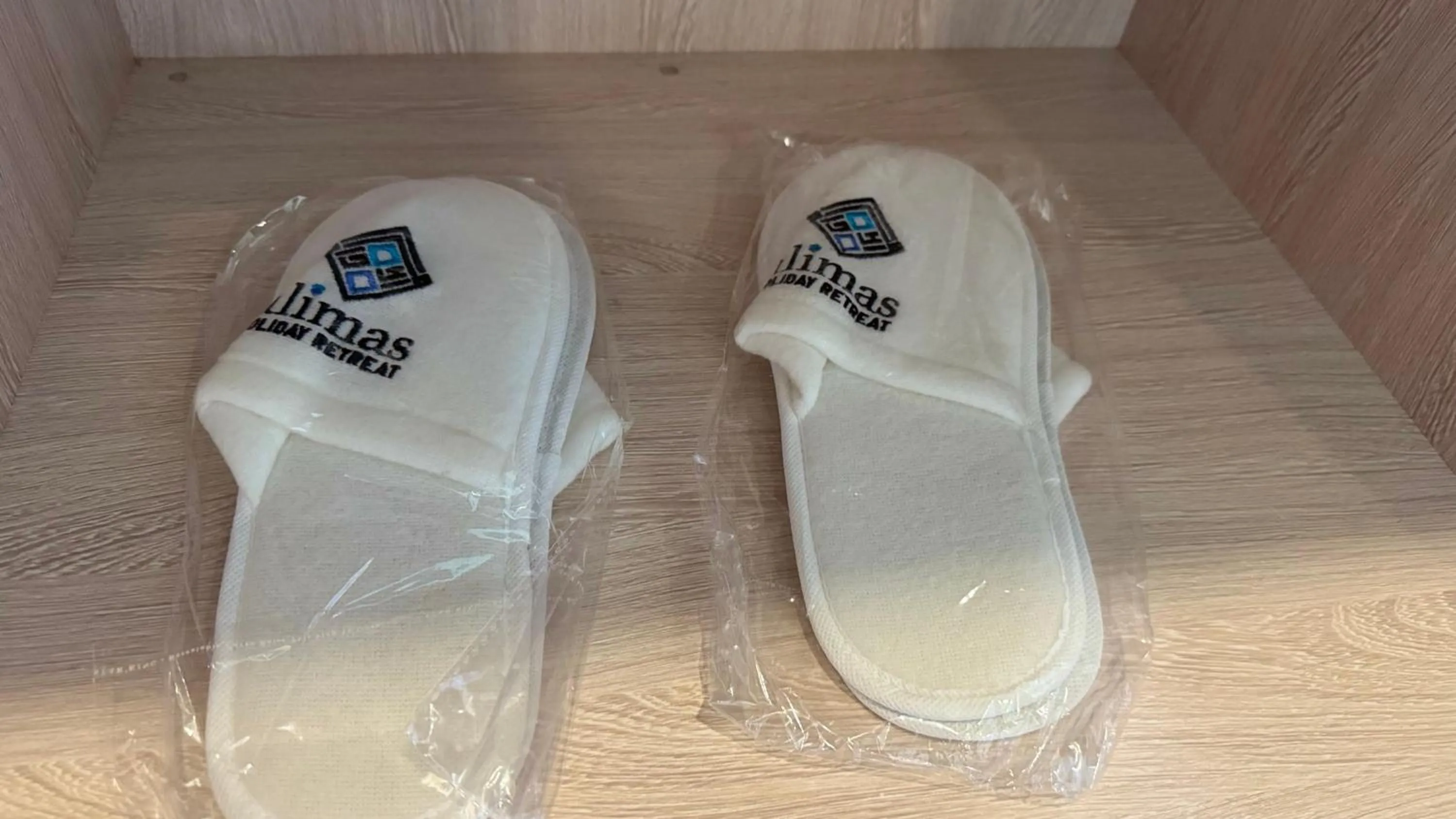 wardrobe in Alimas Holiday Retreat Maldives