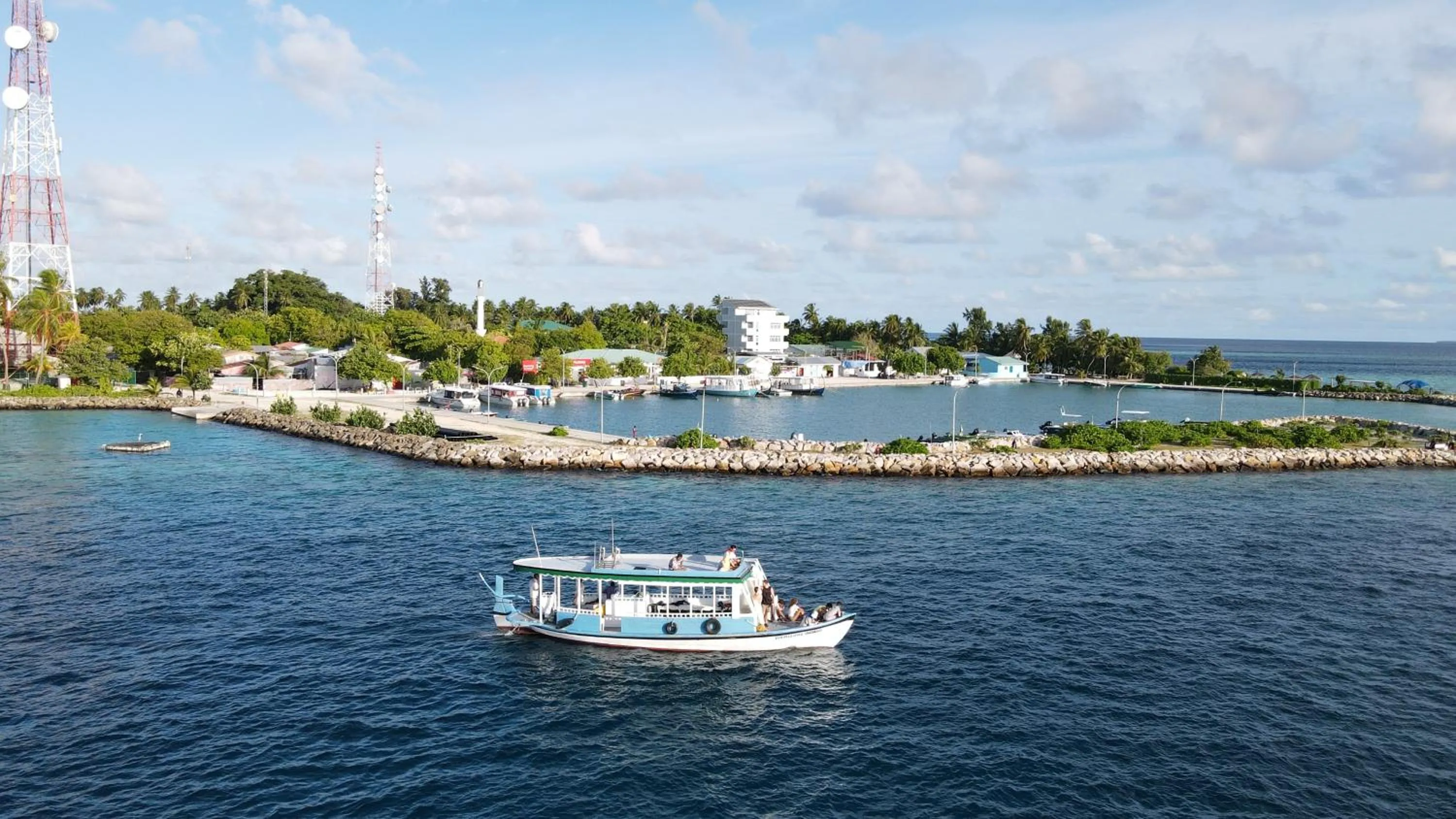 Day in Alimas Holiday Retreat Maldives