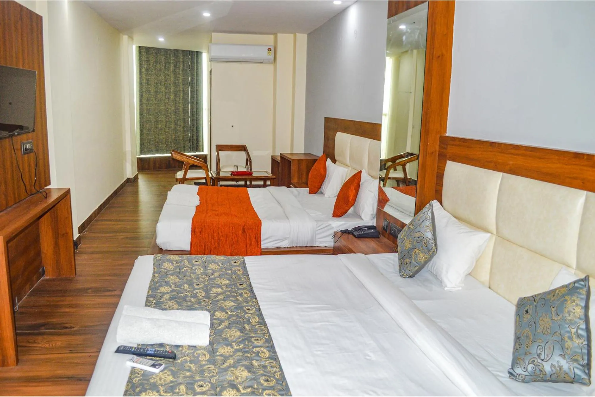 Bedroom, Bed in FabHotel The Golf Inn