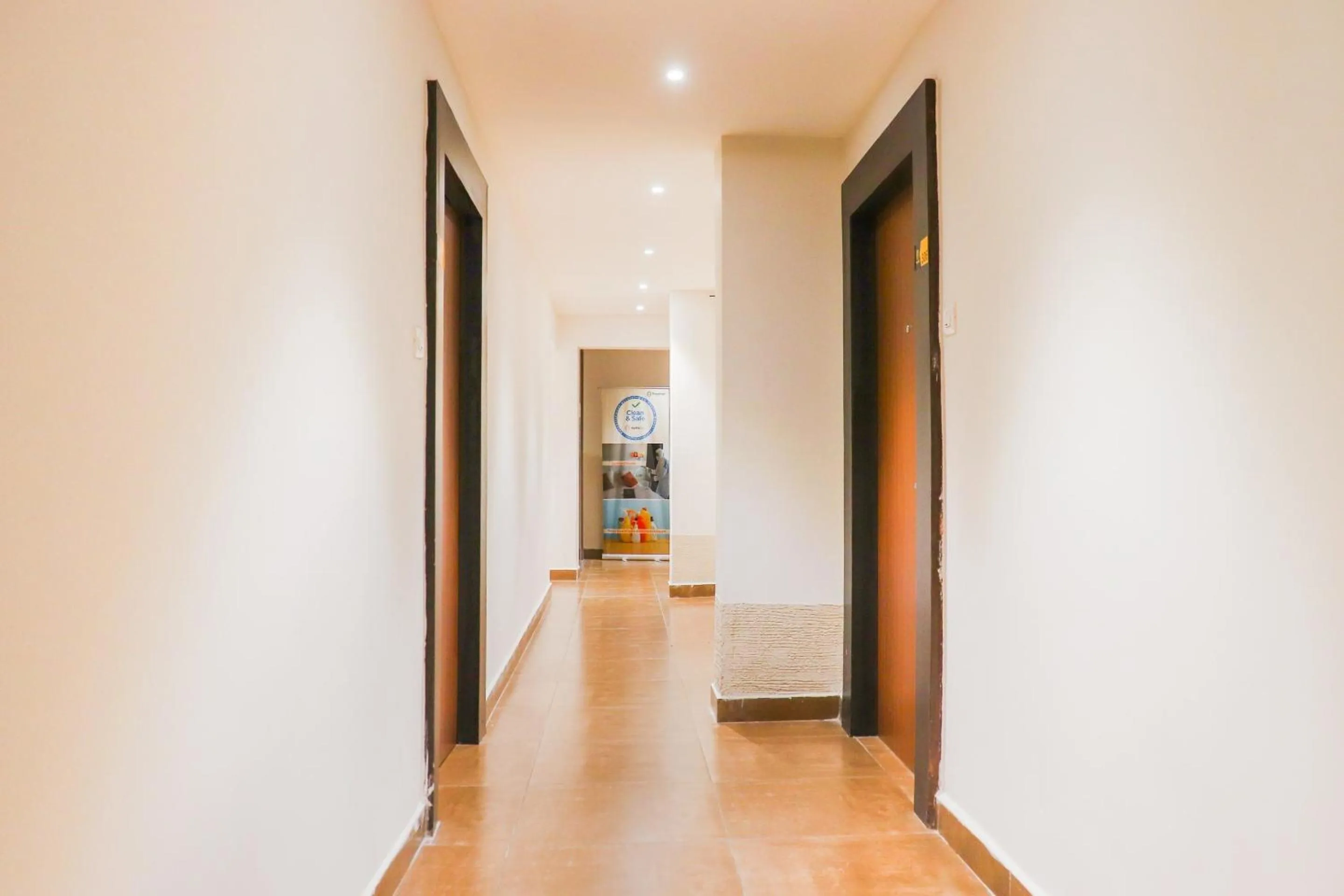 Lobby or reception in Collection O Kk Trends