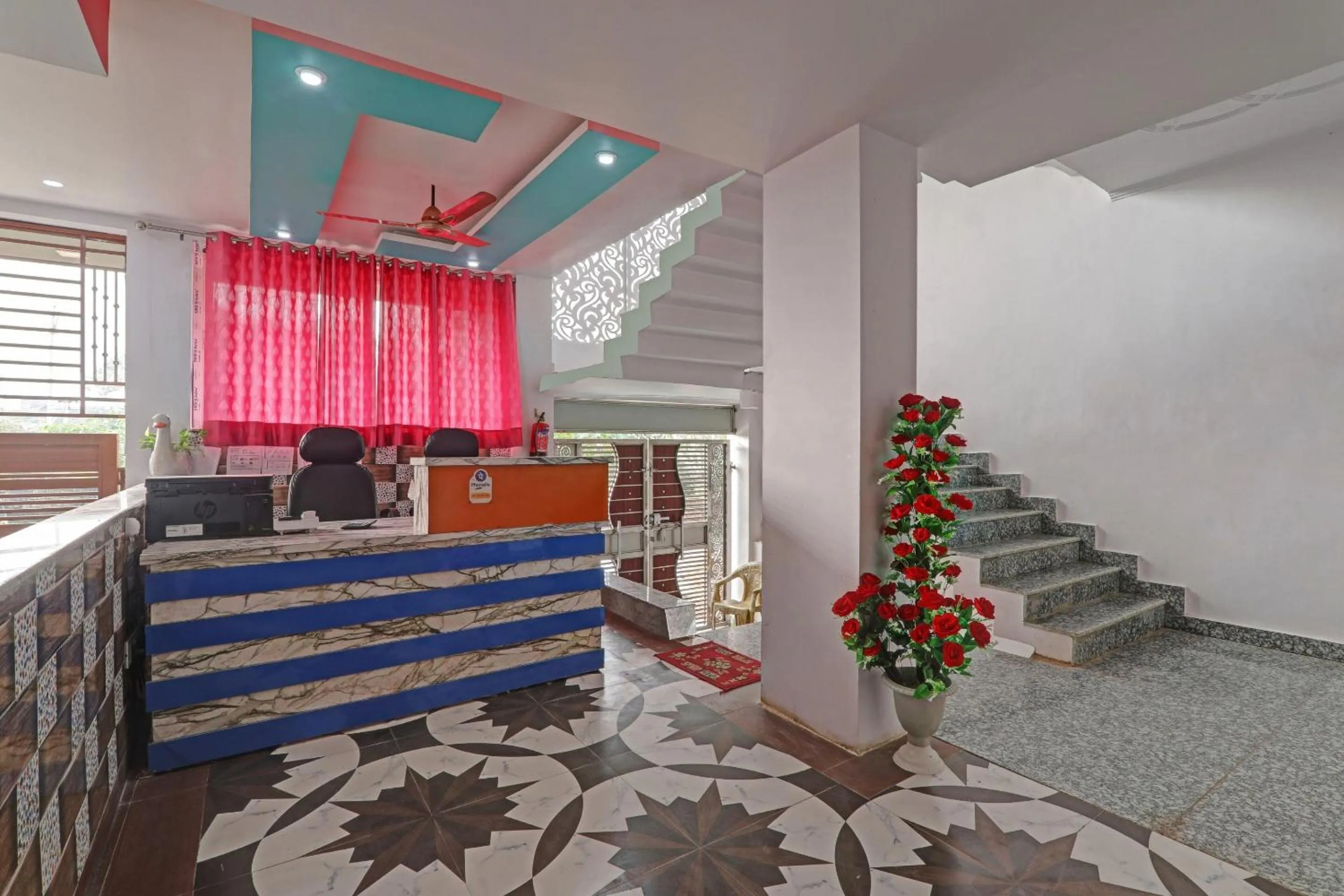 Lobby or reception in OYO Flagship 86660 Hotel RK Grand