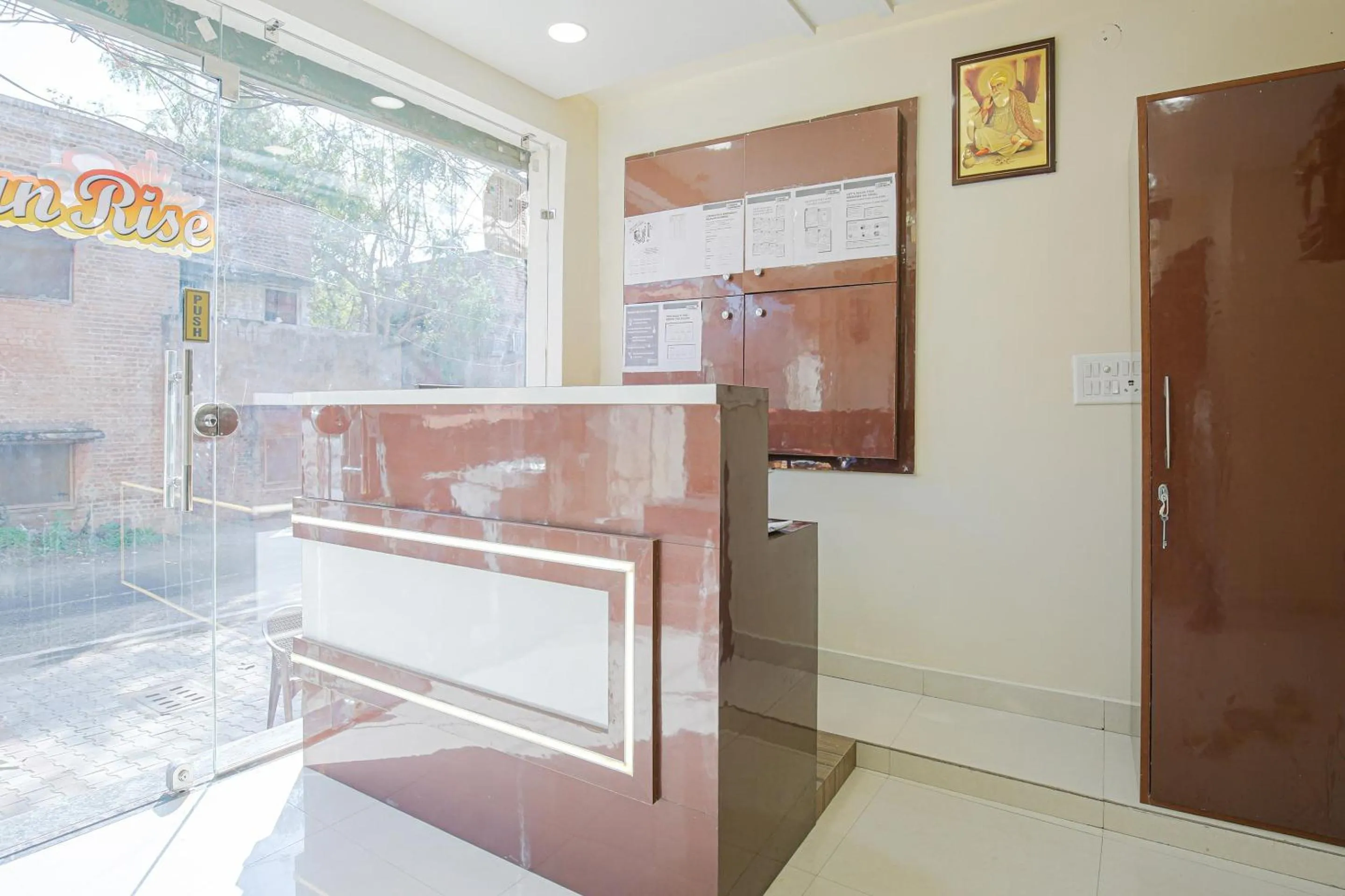 Lobby or reception in Hotel O Sunrise