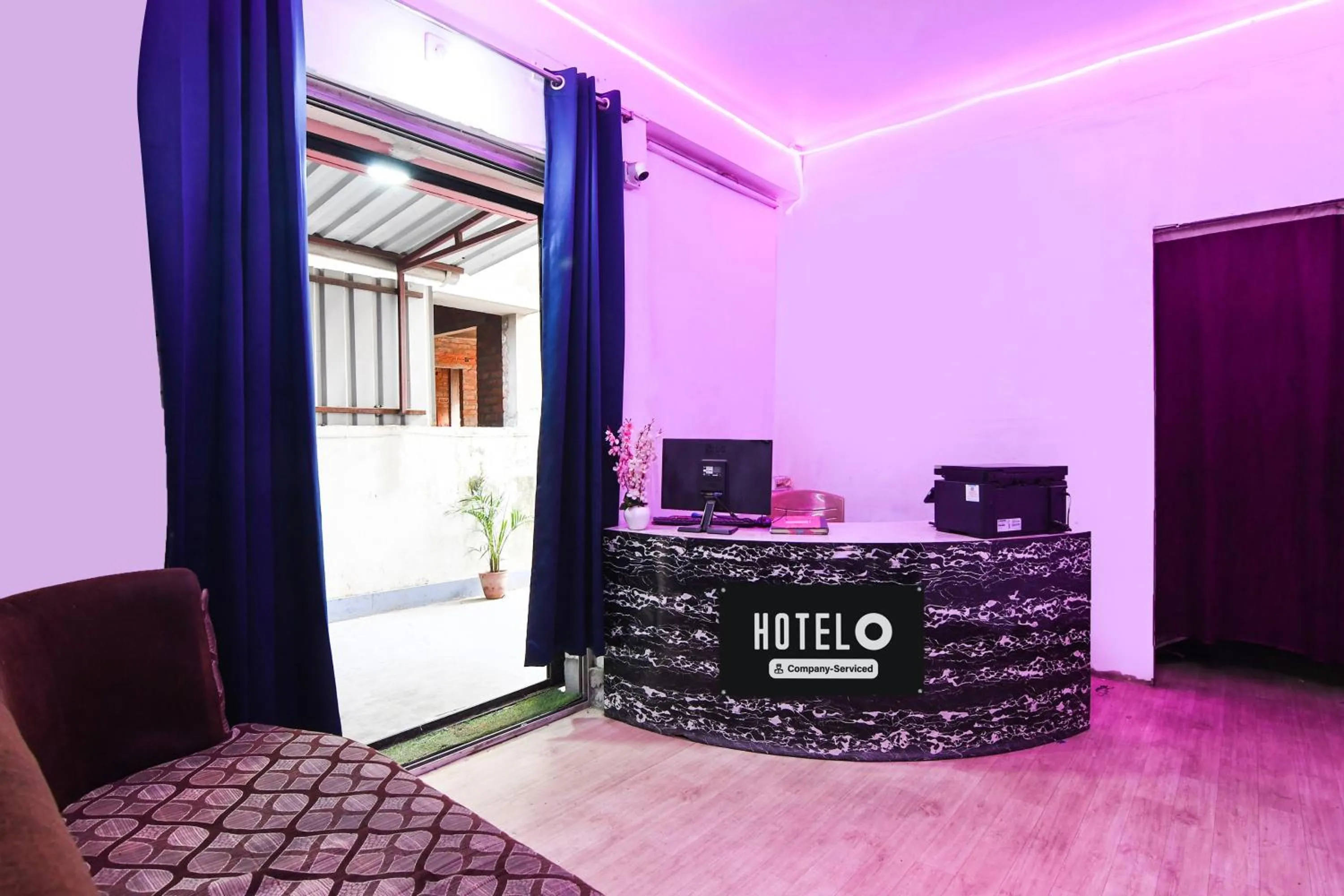 Lobby or reception in Super Hotel O Biswa Bangla Sarani