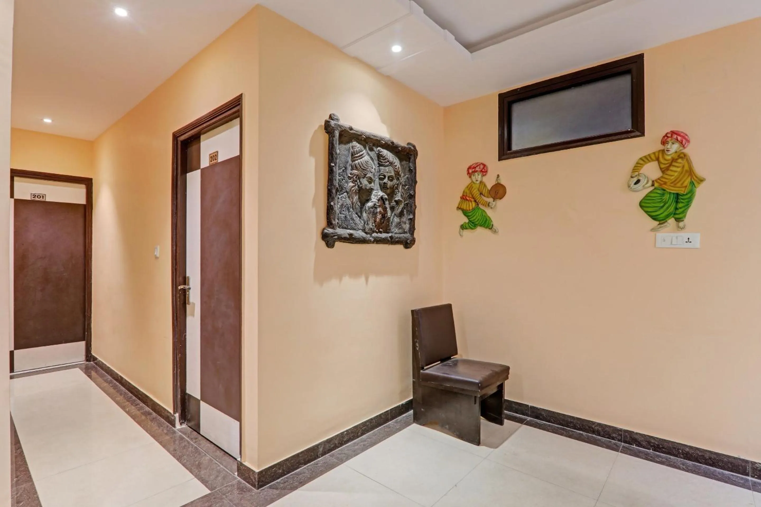 Lobby or reception in Capital O Townhouse Govinda Royal