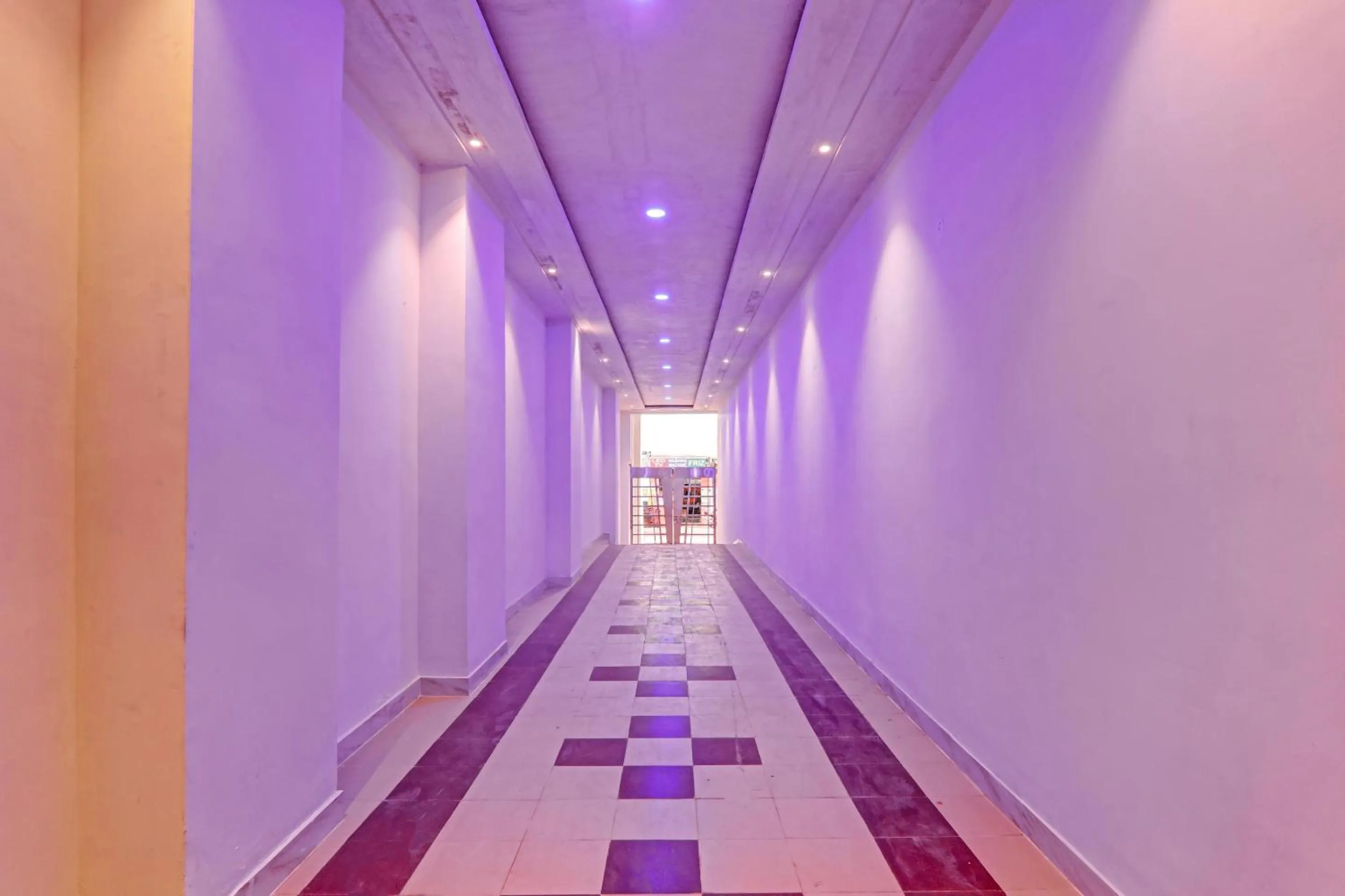 Lobby or reception in Capital O Townhouse Govinda Royal