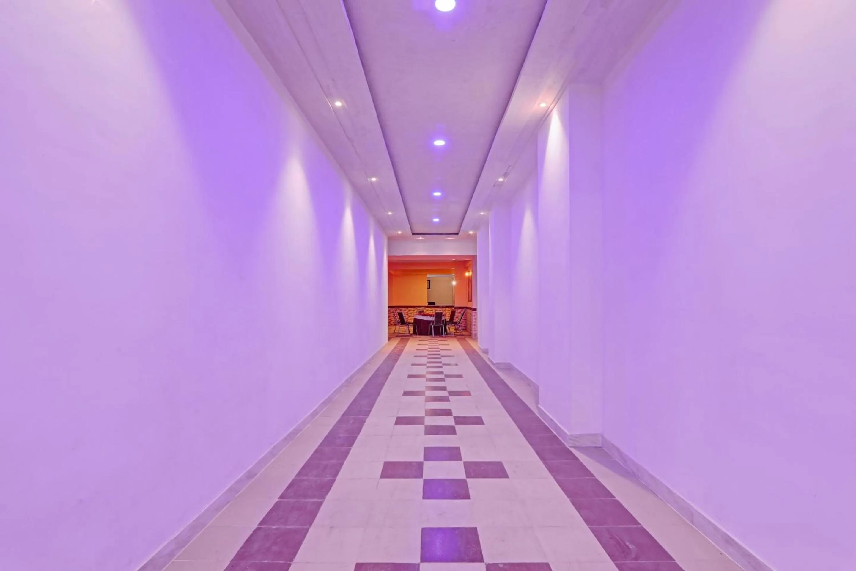 Lobby or reception in Capital O Townhouse Govinda Royal