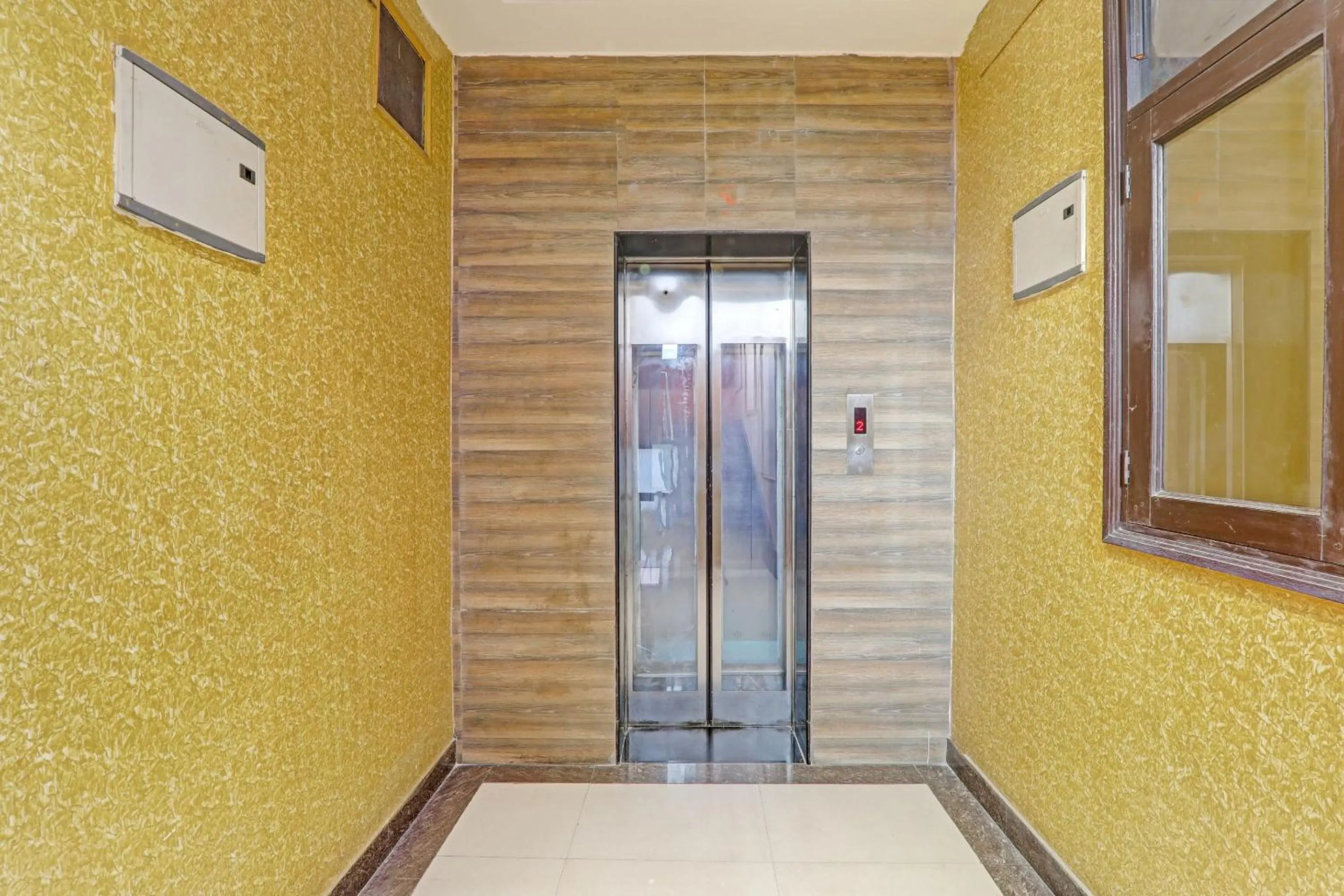 Lobby or reception in Capital O Townhouse Govinda Royal