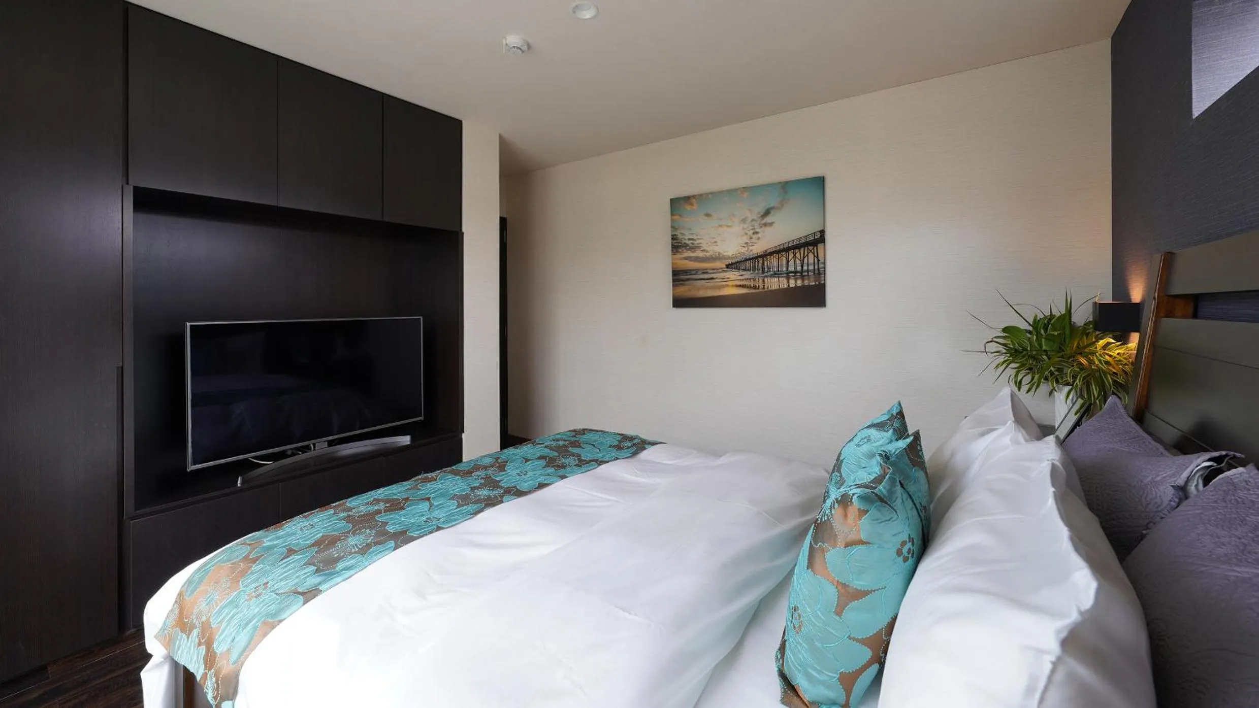 Bed in SALTY HOUSE：海が目の前！