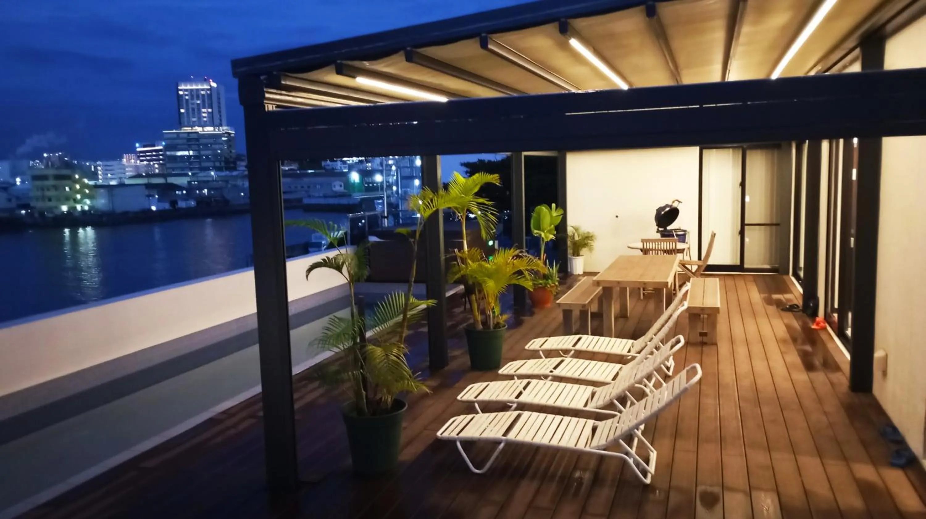 Property building in SALTY HOUSE：海が目の前！