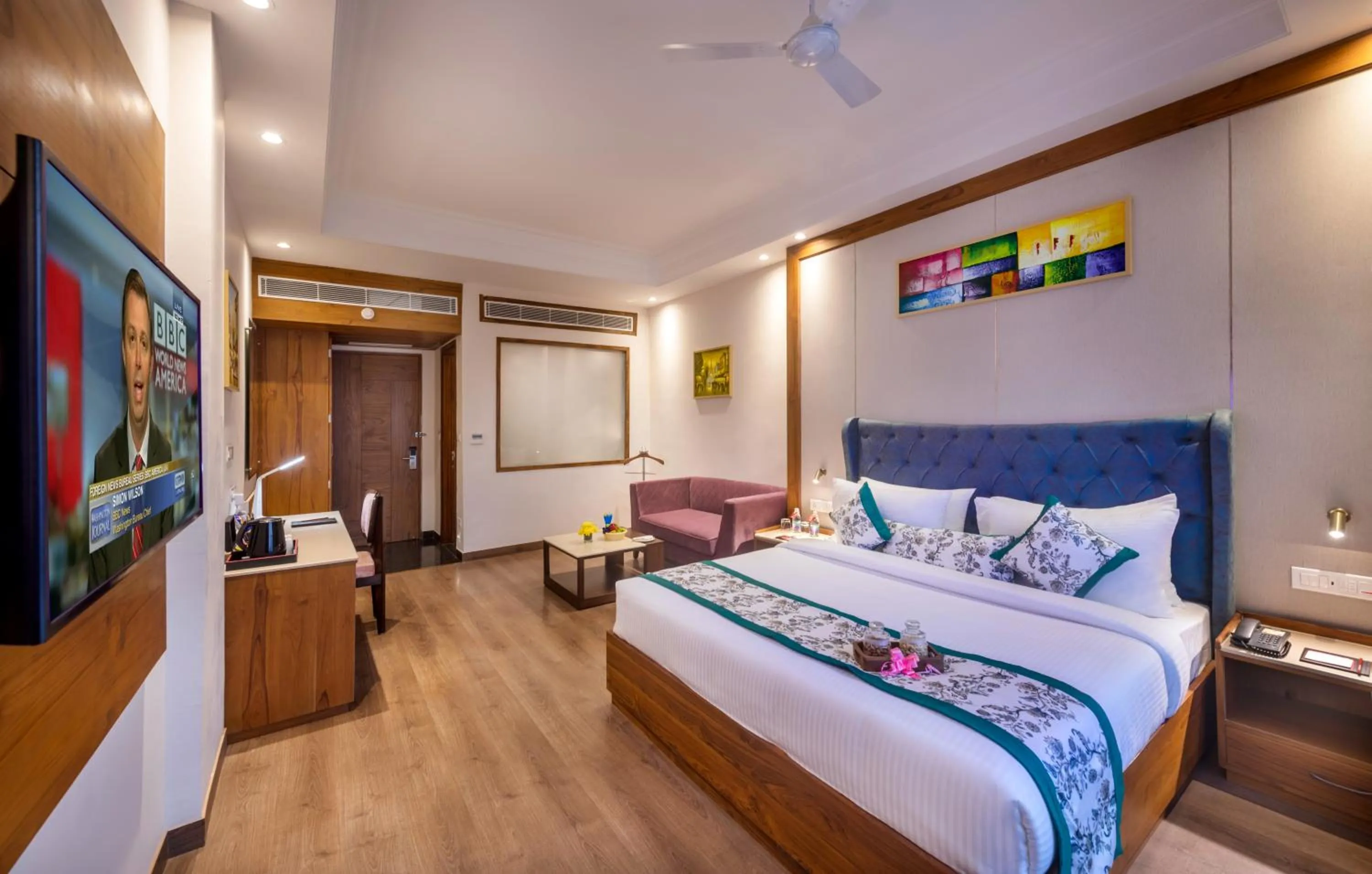Bedroom, Bed in Lords Inn Chandigarh Zirakpur