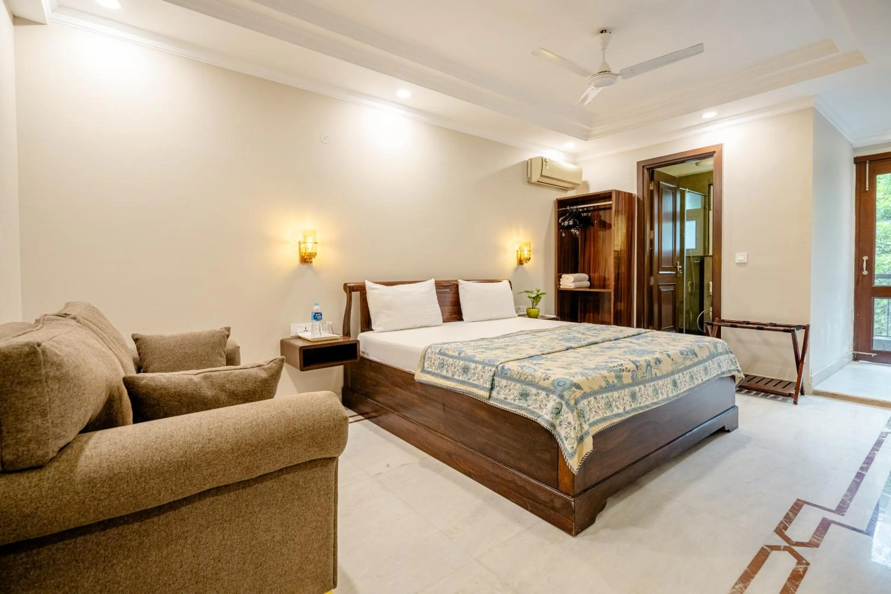 Bed in Tree of Life Bed & Breakfast