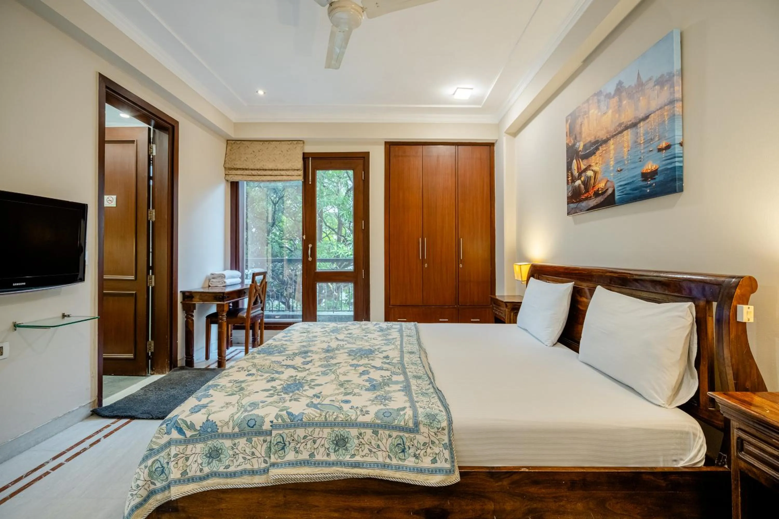 Bed in Tree of Life Bed & Breakfast