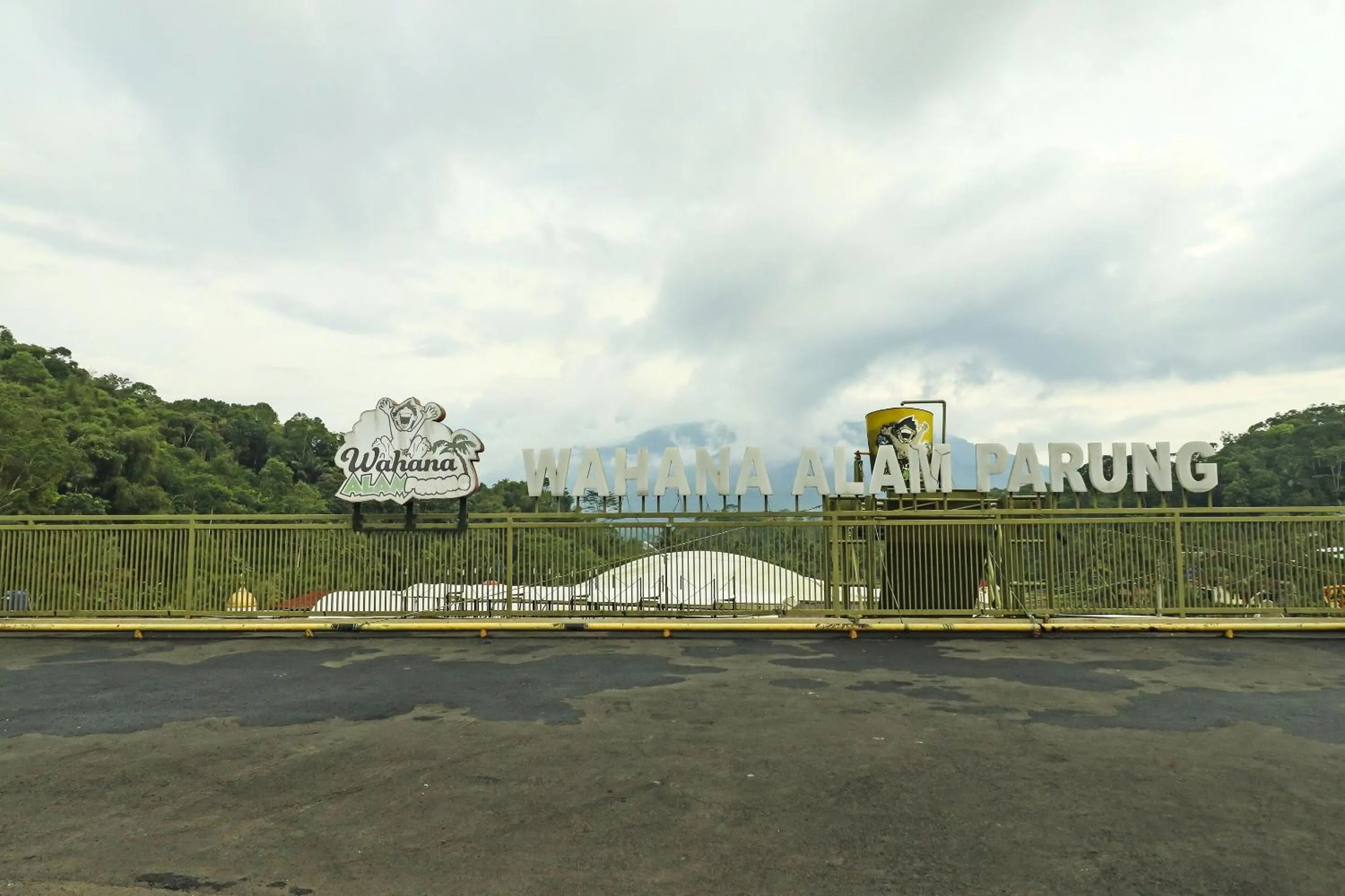 Facade/entrance in Hotel O Desa Wisata Guranteng