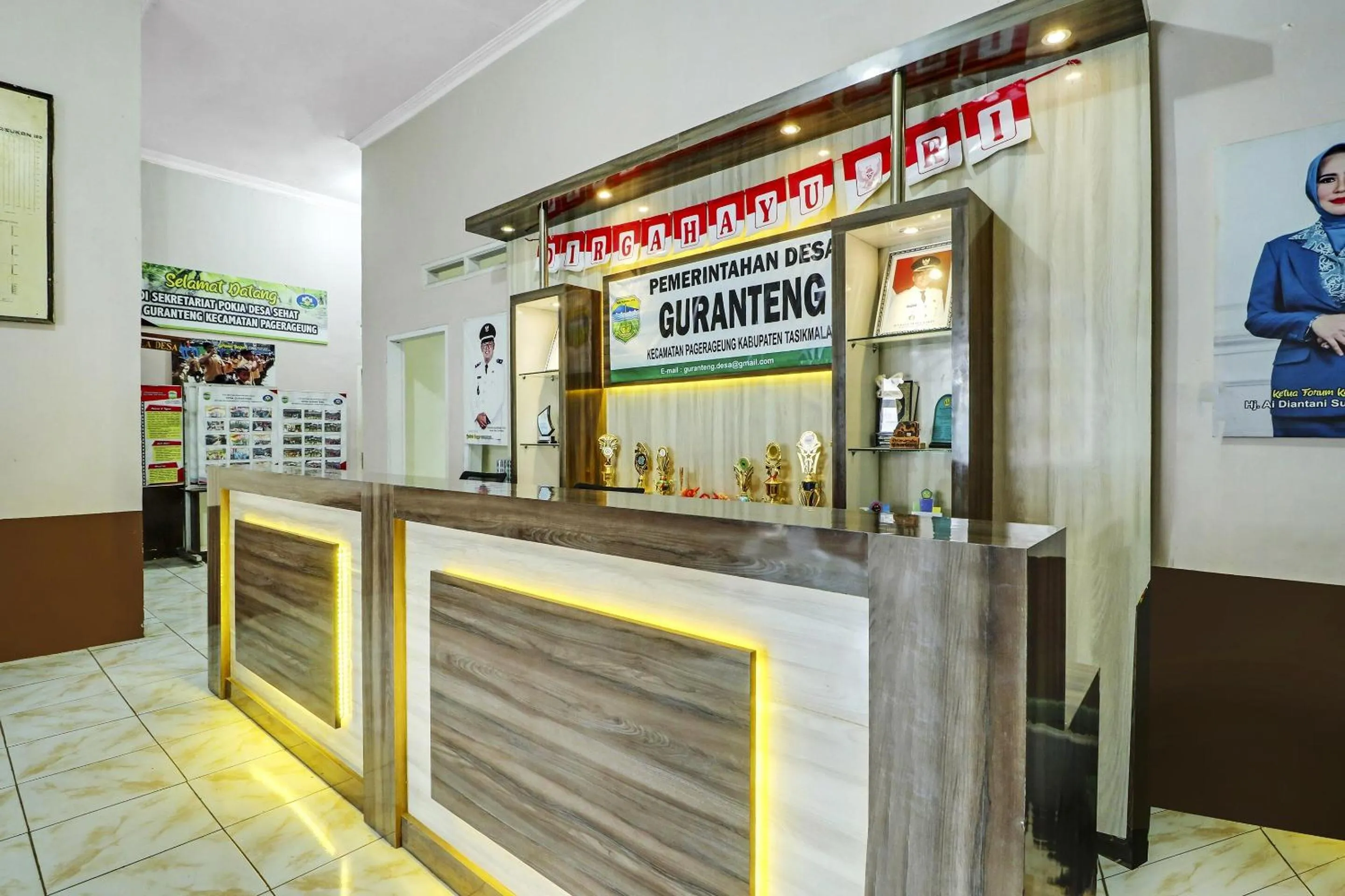 Lobby or reception in Hotel O Desa Wisata Guranteng